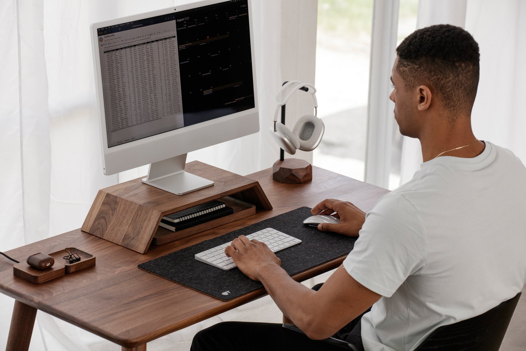 Premium Felt & Cork Desk Mat - Non-Slip, Eco-Friendly Office Accessory for Laptop, Keyboard & Mouse - Perfect for Home & Workspace Organization