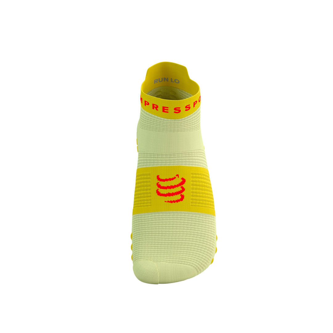 Compressport Pro Racing Socks v4.0 - Unisex Running Socks for Marathon & Triathlon - Lightweight Performance Athletic Socks for Men & Women - Perfect for Long Distance Running, Cycling & Sports Training