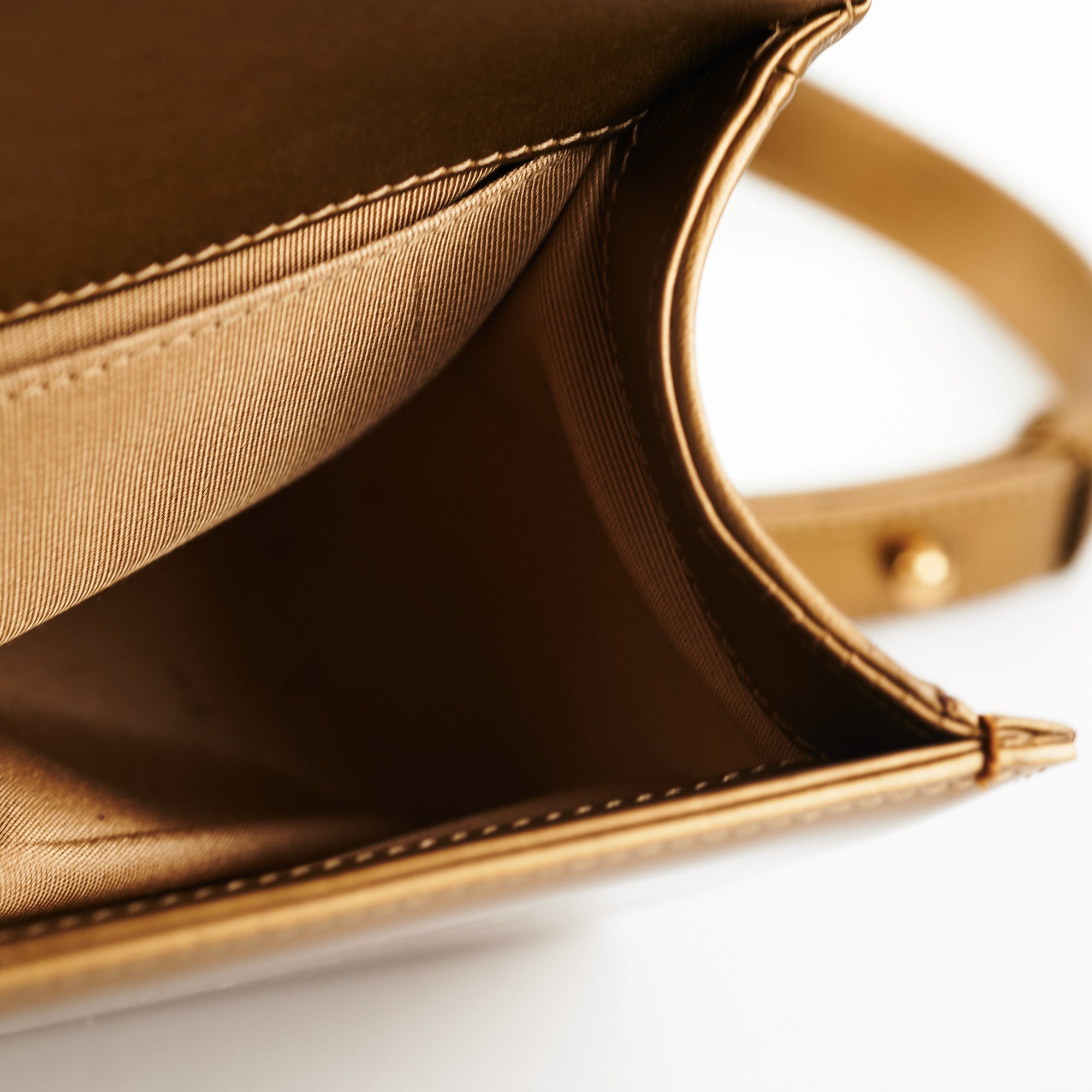 Chanel Medium Boy Flap Bag in Patent Leather with Gold Hardware - Perfect for Evening Events & Luxury Fashion Accessories