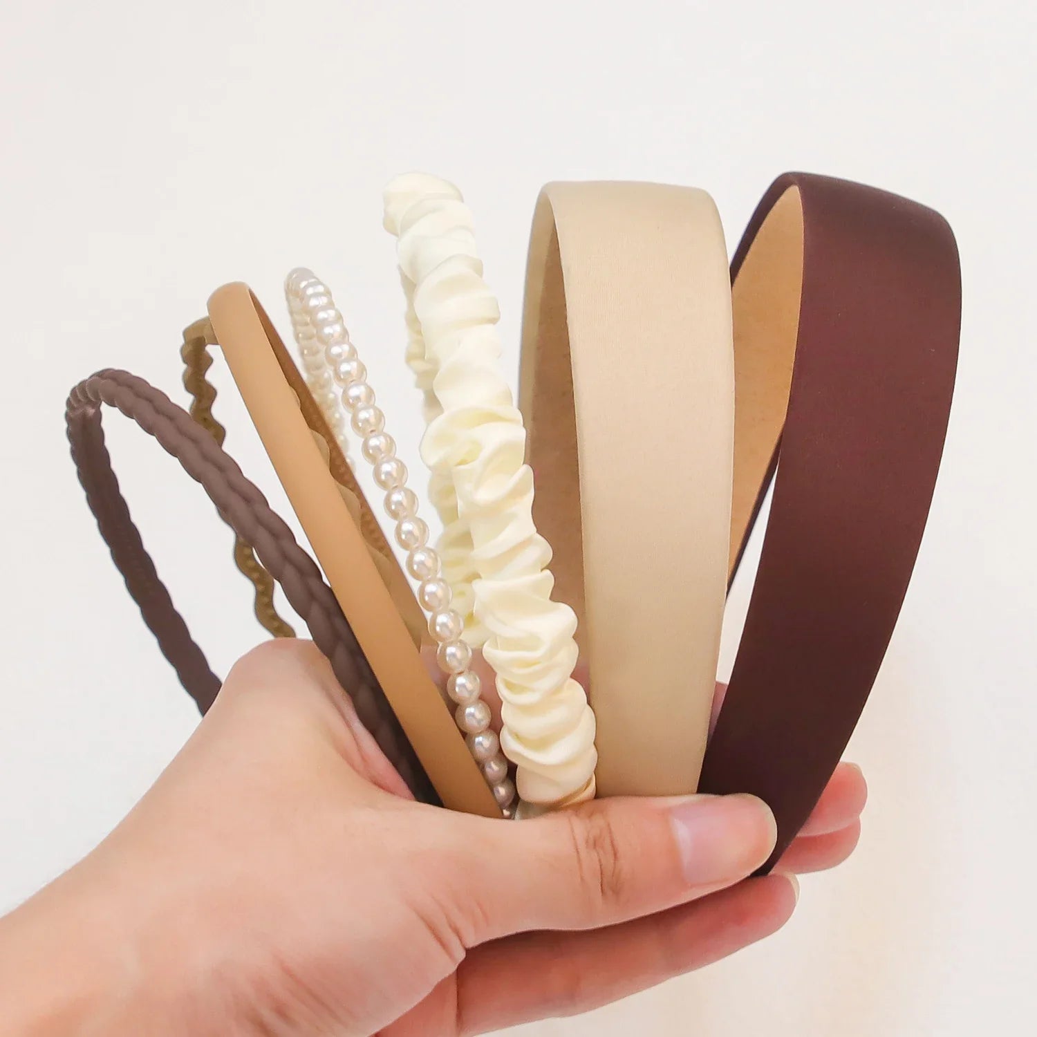 7 Pcs Pearl Headbands for Women - Elegant Hair Accessories for Weddings, Parties & Everyday Wear