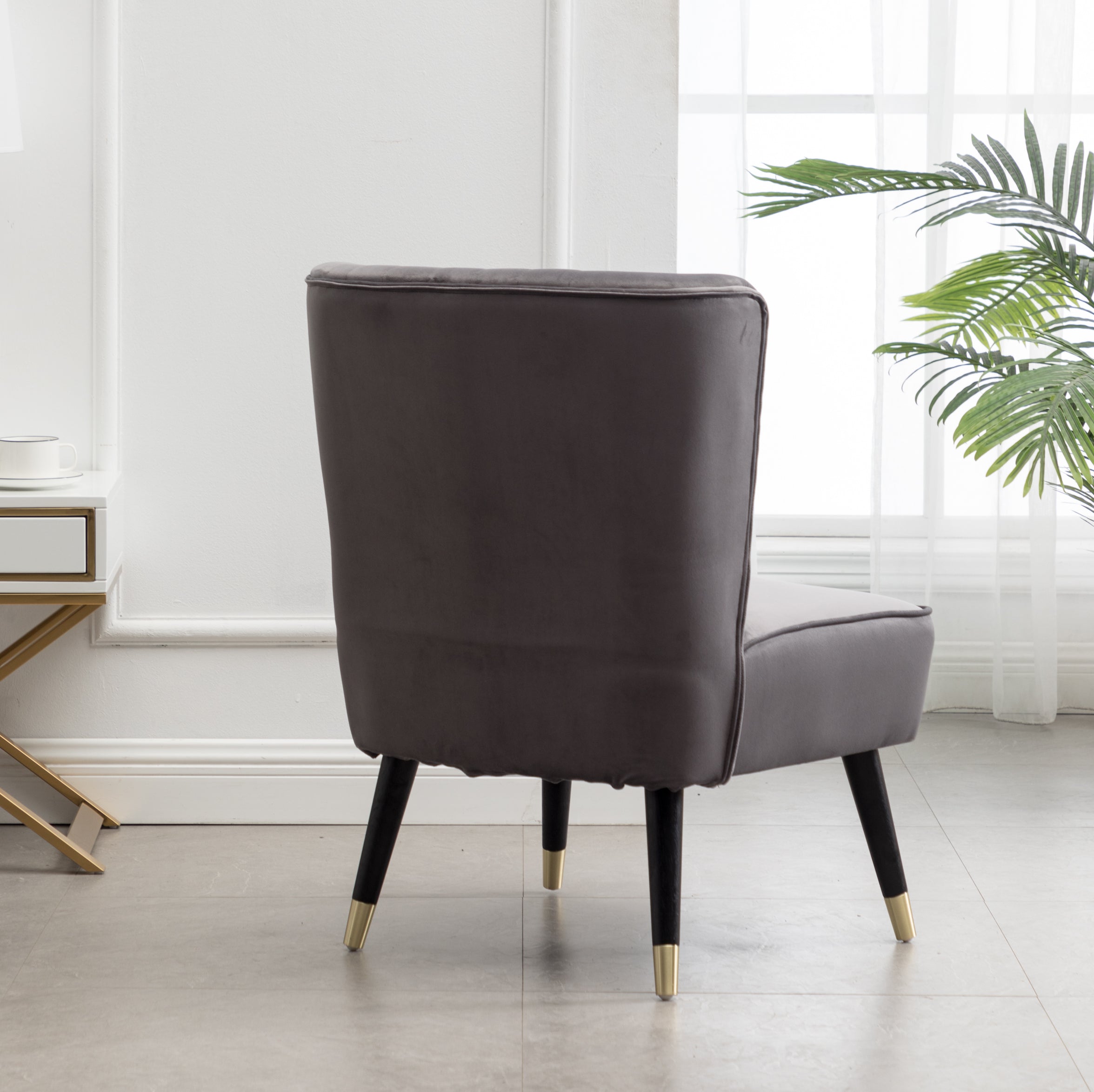 Elon Contemporary Velvet Upholstered Accent Chair by Roundhill Furniture - Modern Gray Lounge Chair for Living Room, Bedroom & Office Decor