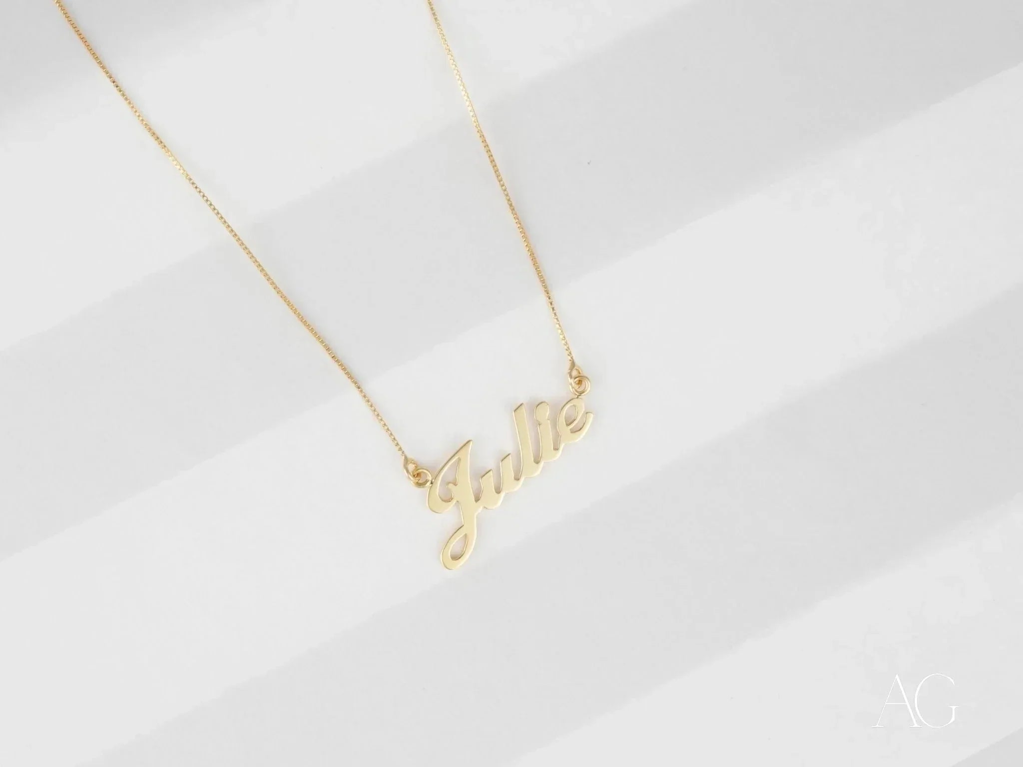 Golden Signature Necklace for Women - Personalized Nameplate Pendant Jewelry Gift for Her | Perfect for Anniversaries, Birthdays & Special Occasions