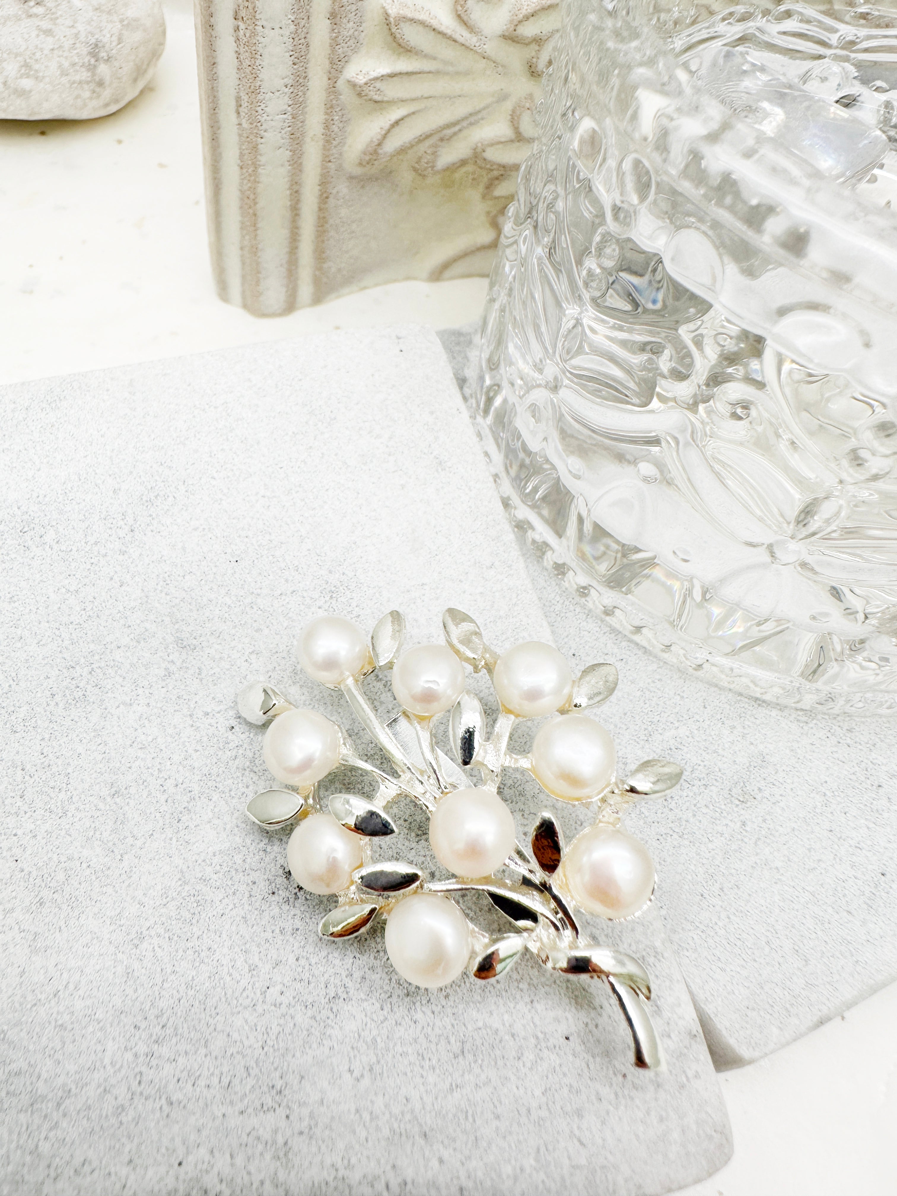 Elegant Silver Leaf Brooch with Freshwater Pearls - Perfect for Weddings, Parties & Formal Events | LP006