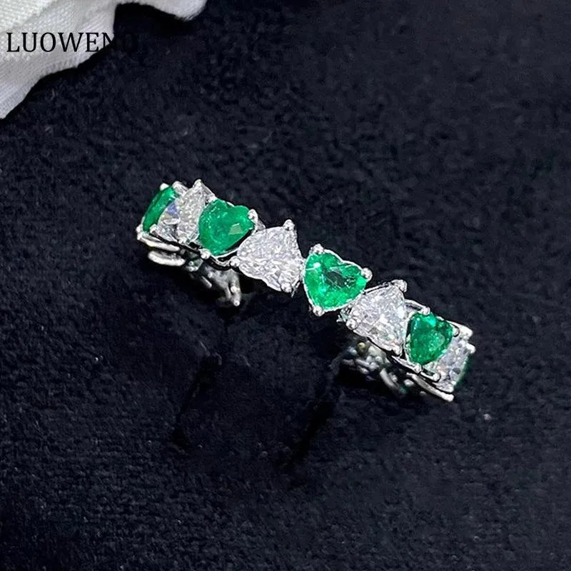 18K White Gold Emerald and Diamond Heart-Shaped Engagement Ring for Women - Luxury Romantic Jewelry for Proposals, Anniversaries, and Special Occasions