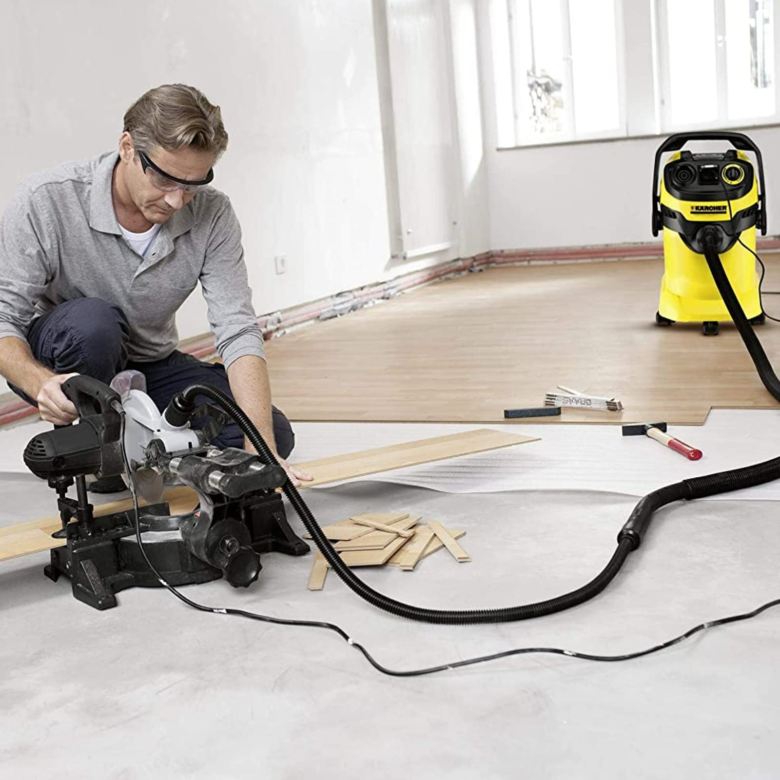 Karcher WD 4 5.3 Gallon Wet Dry Vacuum Cleaner with Attachments - Powerful Multi-Purpose Shop Vac for Home, Garage, Workshop & Car Cleaning