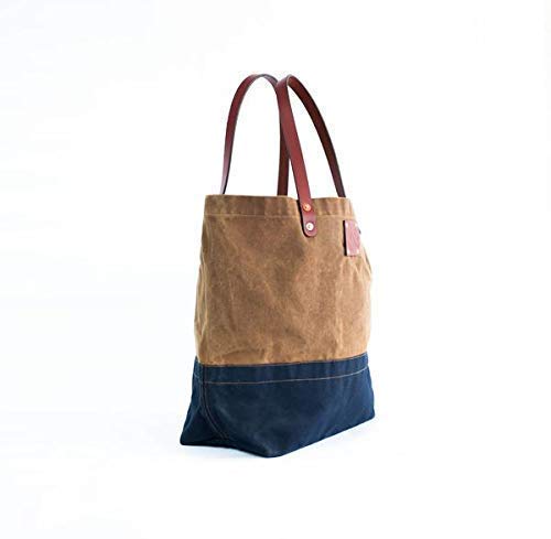 Premium Waxed Canvas & Leather Tote Bag for Men & Women - Durable Weekend, Overnight & Travel Carryall - Perfect for Work Commute, Gym Essentials & Adventure Trips