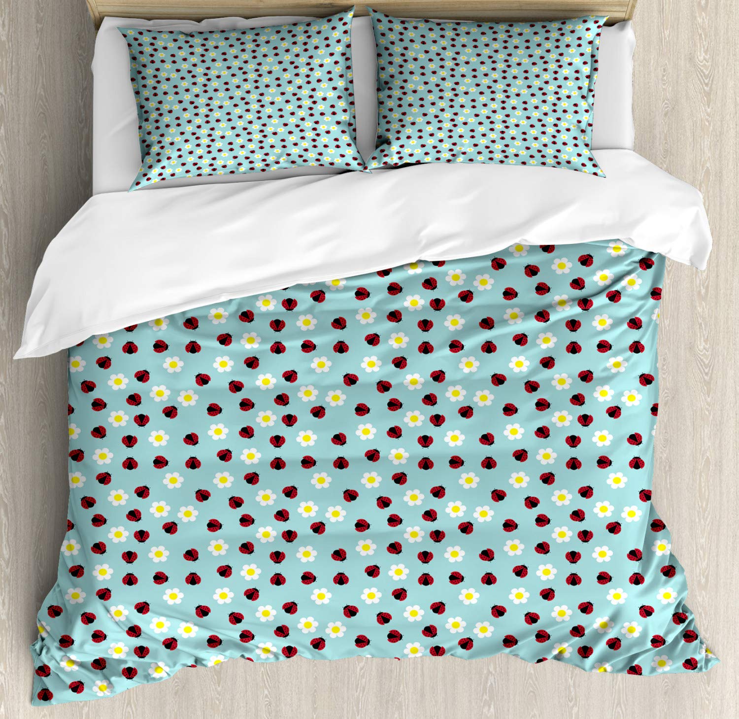 Ambesonne Ladybug Duvet Cover Set - Daisy Blossom Spring Summer Design with Chamomile Print, 2-Pack Queen Size Bedding Set Includes 2 Duvet Covers & 4 Pillowcases - Perfect for Girls' Playroom, Kids Bedroom Decor & Cartoon-Themed Nursery