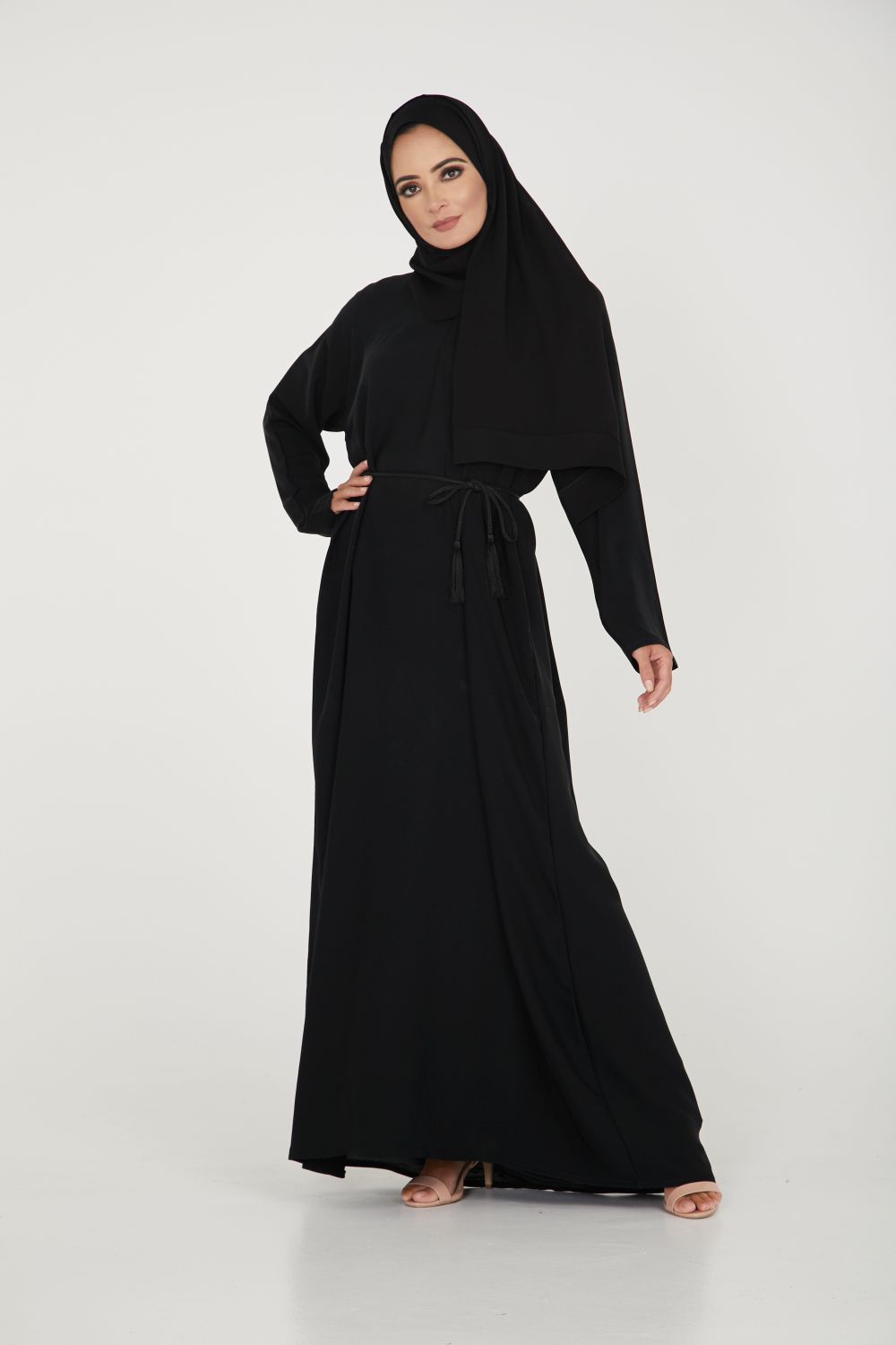 Elegant Plain Black Abaya for Women - Modest Islamic Dress - Perfect for Prayer, Mosque, and Everyday Wear