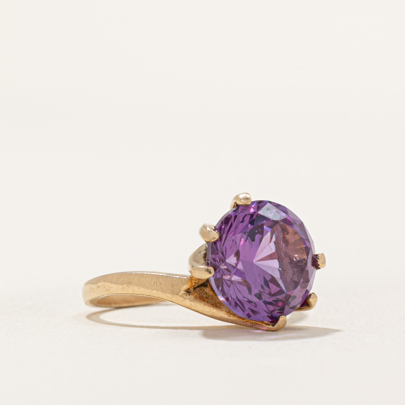 4.20ct Synthetic Color Changing Sapphire Cocktail Ring - Size 5.5 | Elegant Evening Wear & Special Occasion Jewelry | Perfect for Parties, Weddings & Date Nights