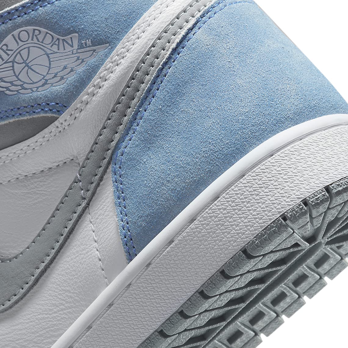 Nike Air Jordan 1 Retro High OG Men's Basketball Shoes - Classic Sneakers for Streetwear, Gym & Casual Outfits