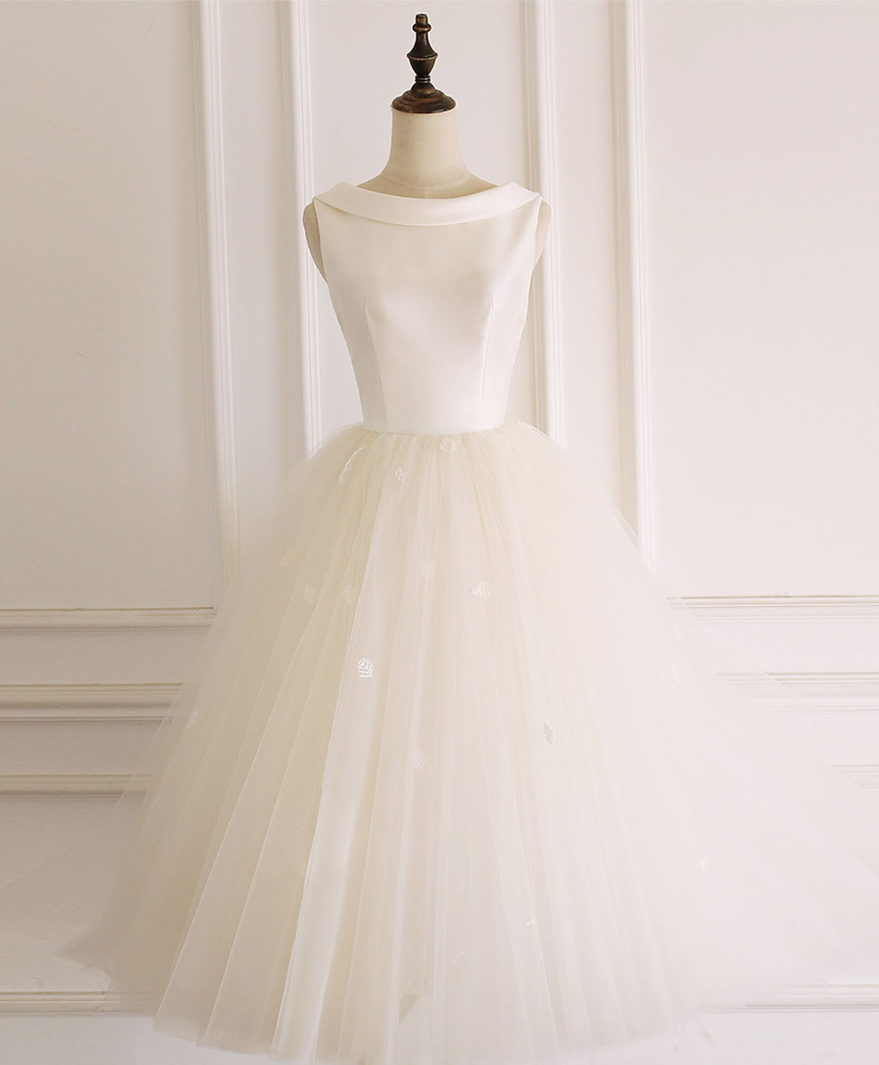 Light Champagne Tulle Short Prom Dress - Elegant Homecoming Dress for Teens | Perfect for Prom Night, School Dances & Special Occasions