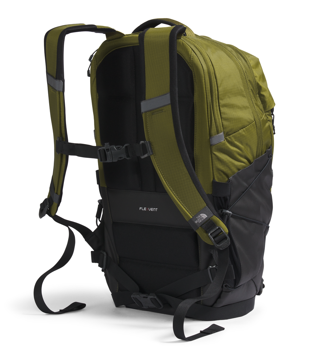 The North Face Borealis Backpack - Lightweight Hiking & Travel Daypack for Men & Women - Water-Resistant Laptop Backpack for School, Work & Outdoor Adventures