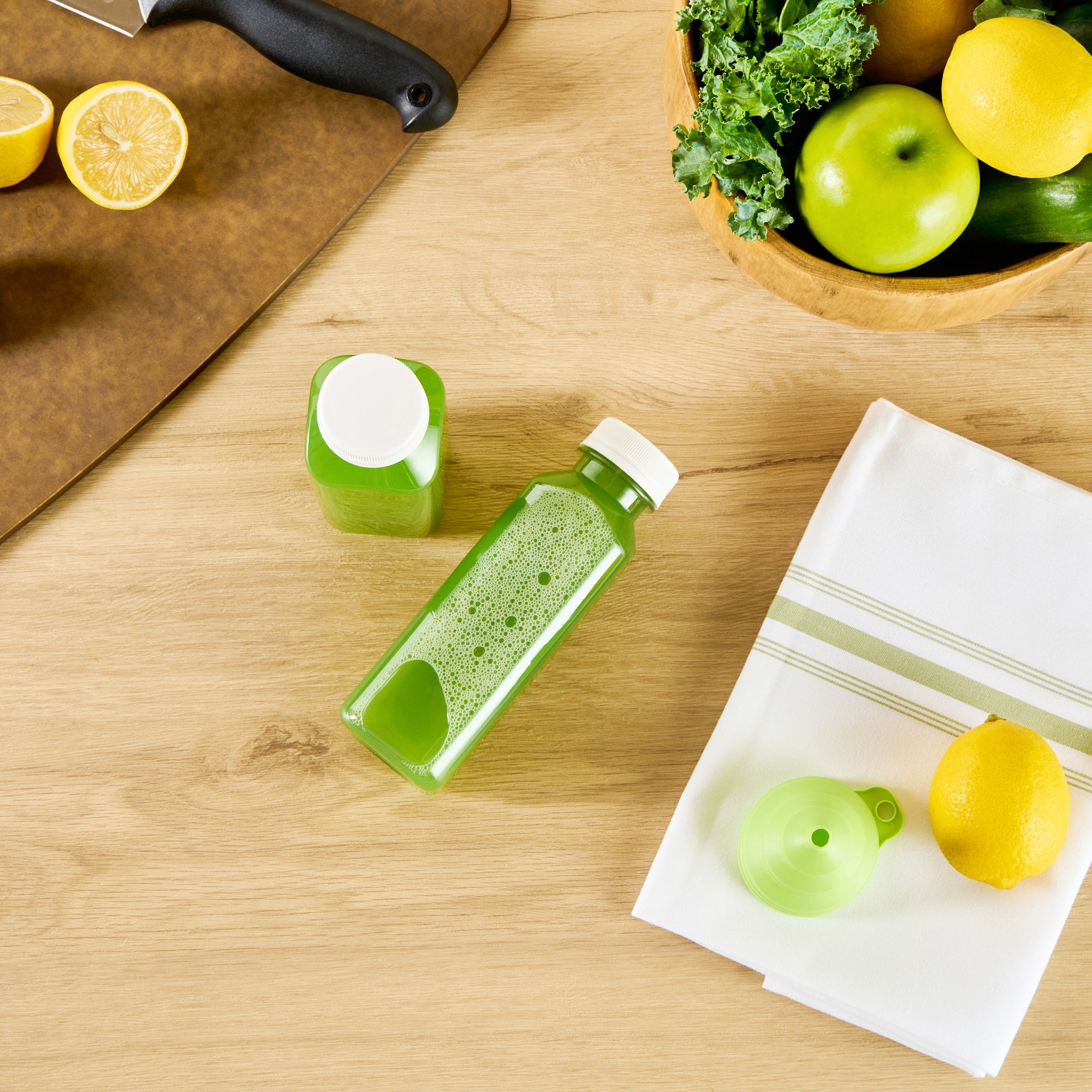 12 oz Square Clear Plastic Cold Pressed Juice Bottles with Safety Cap - 2 x 2 x 6.5 Inches - Pack of 100 - Perfect for Fresh Juices, Smoothies & Meal Prep Storage