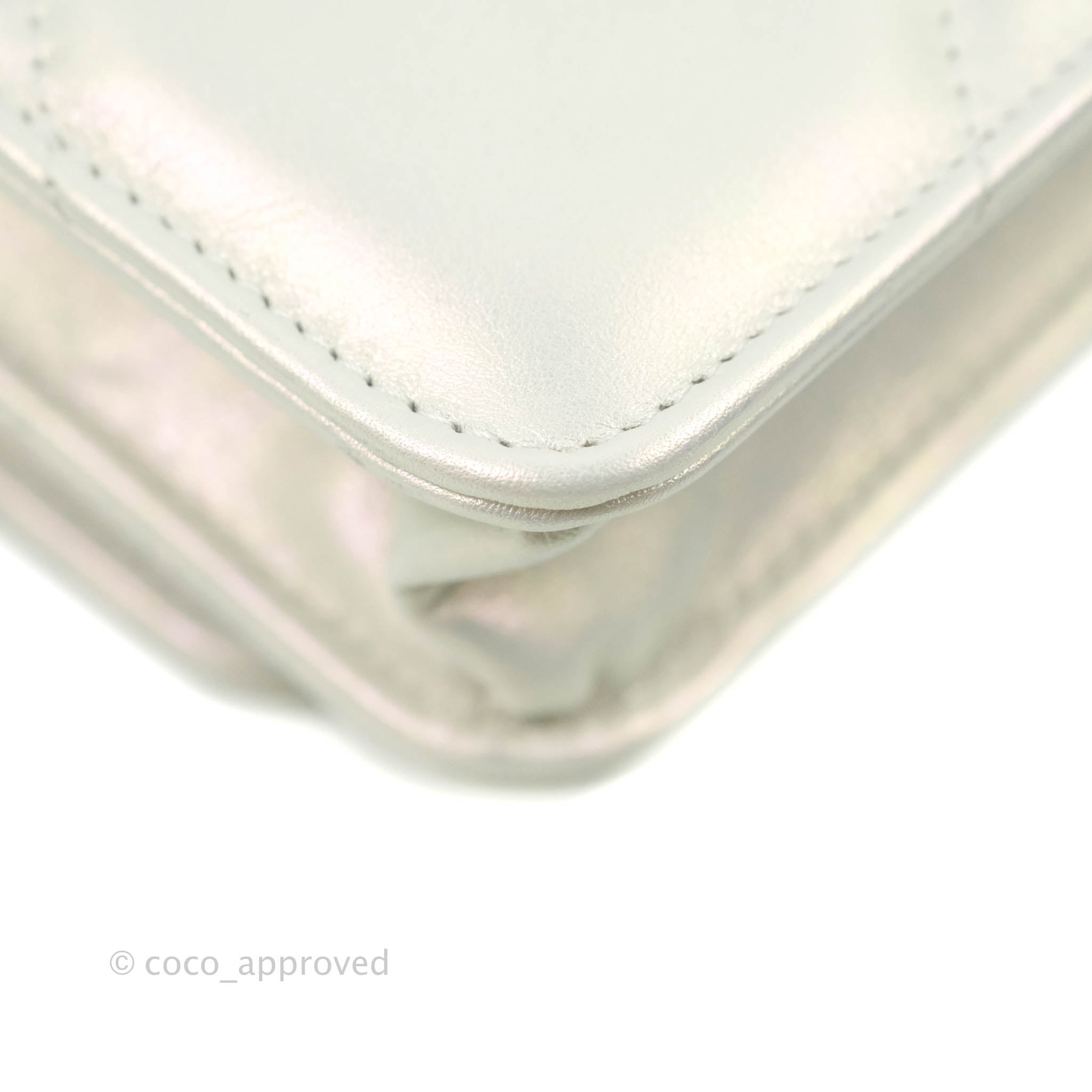 Chanel 19 Quilted Wallet on Chain WOC in Iridescent White with Mixed Hardware - Luxury Crossbody Bag for Women, Perfect for Evening Events & Daily Use