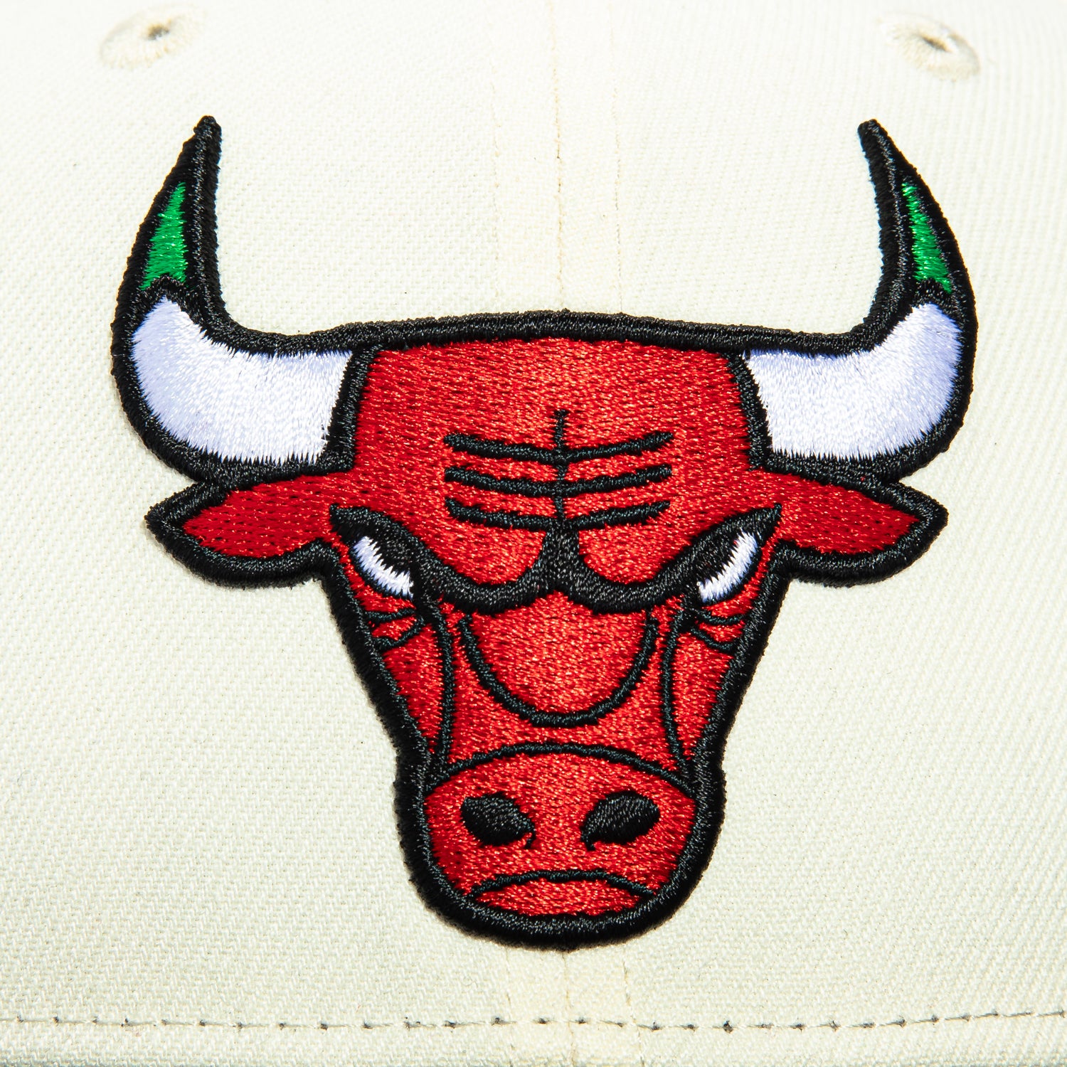 New Era 59Fifty NBA x NHL Crossover Chicago Pack - Official Licensed Snapback Hat for Basketball & Hockey Fans - Perfect for Game Day, Sports Events & Streetwear Fashion