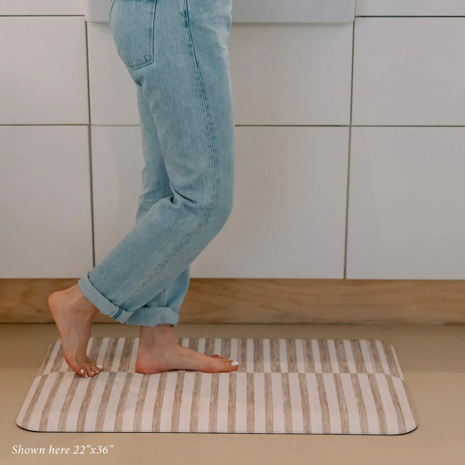 Premium Nama Standing Mat for Reese – Anti-Fatigue Comfort Mat for Long Standing Hours, Perfect for Office, Kitchen, Salon & Workstations – Ergonomic Support & Durable Design