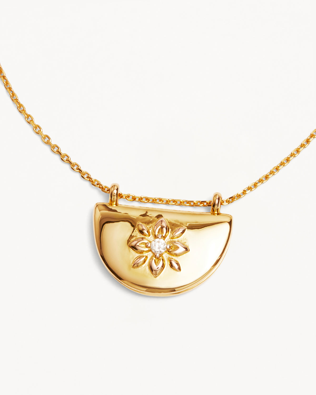 18K Gold Vermeil Lotus Locket Necklace for Women - Elegant Floral Pendant Jewelry Gift for Birthday, Anniversary & Valentine's Day | Perfect for Weddings, Parties & Special Occasions