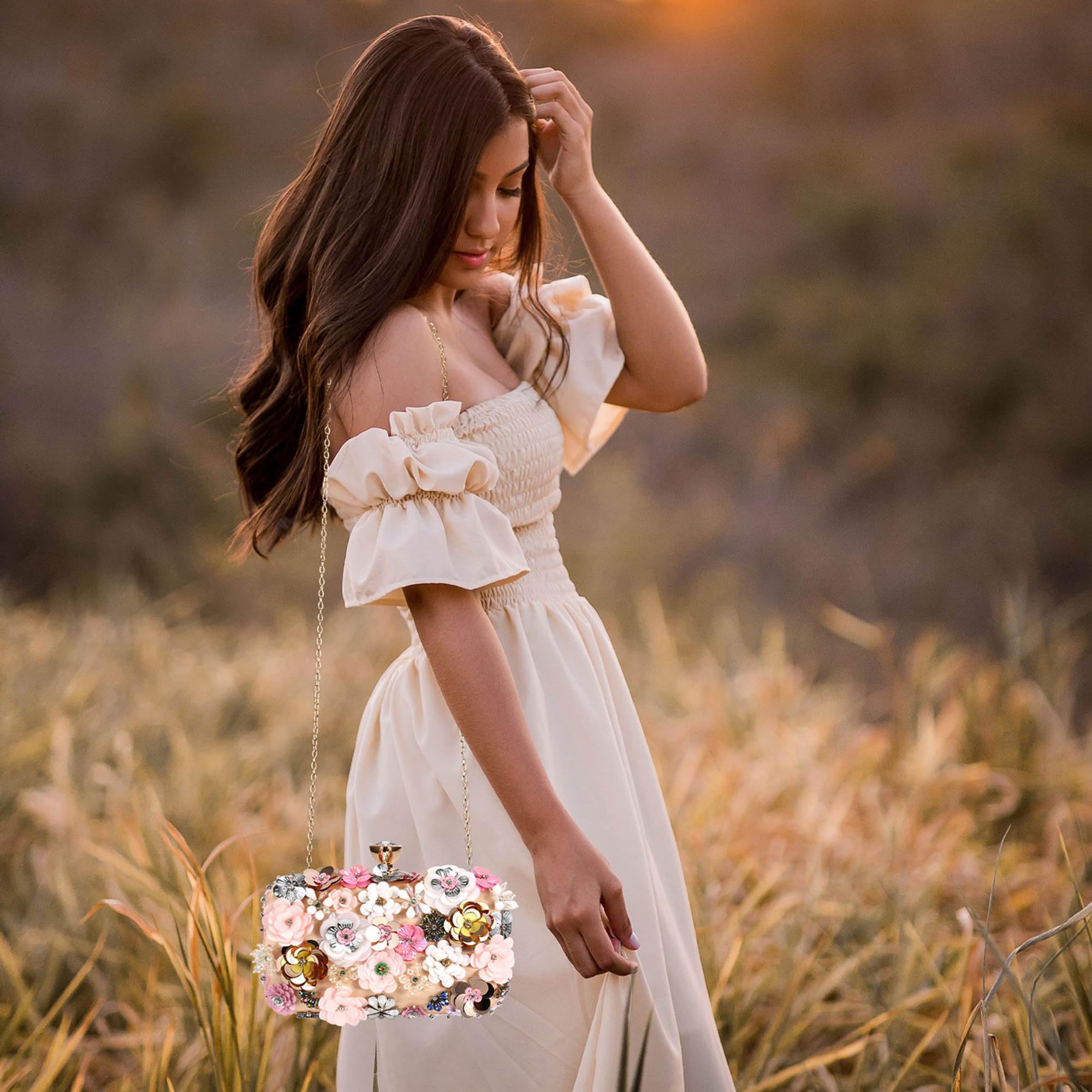 Selighting Women's Elegant Beaded Pearl Flower Clutch Purse - Formal Evening Bag for Wedding, Prom, Party | Perfect for Special Occasions & Night Out Events