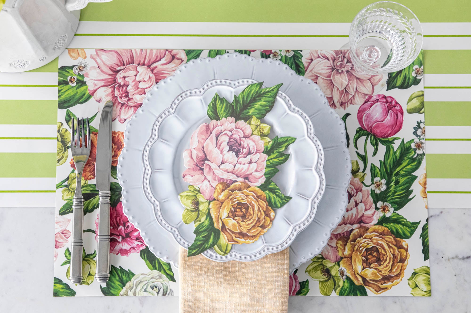 Eco-Friendly Waterproof Garden Cascade Placemat Set of 4 - Non-Slip Dining Table Mats for Outdoor Patio, Picnic & Home Decor - Washable PVC Placemats for Kitchen, BBQ & Party Use