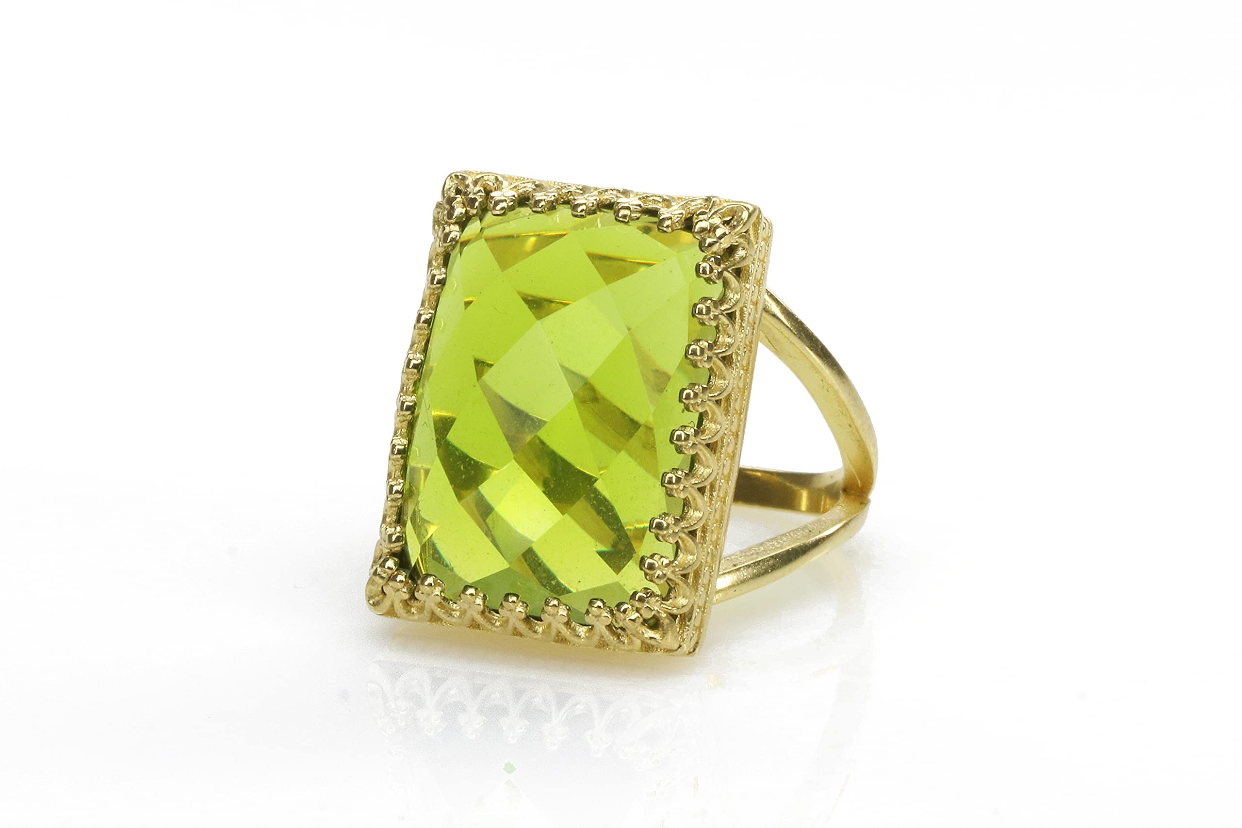 14K Gold Peridot Statement Ring - August Birthstone Jewelry - Handmade Fashion Ring for Women - Engagement, Wedding & Everyday Wear - Customizable Gold Peridot Ring for Her - Perfect Gift for Birthday, Anniversary and Special Occasions