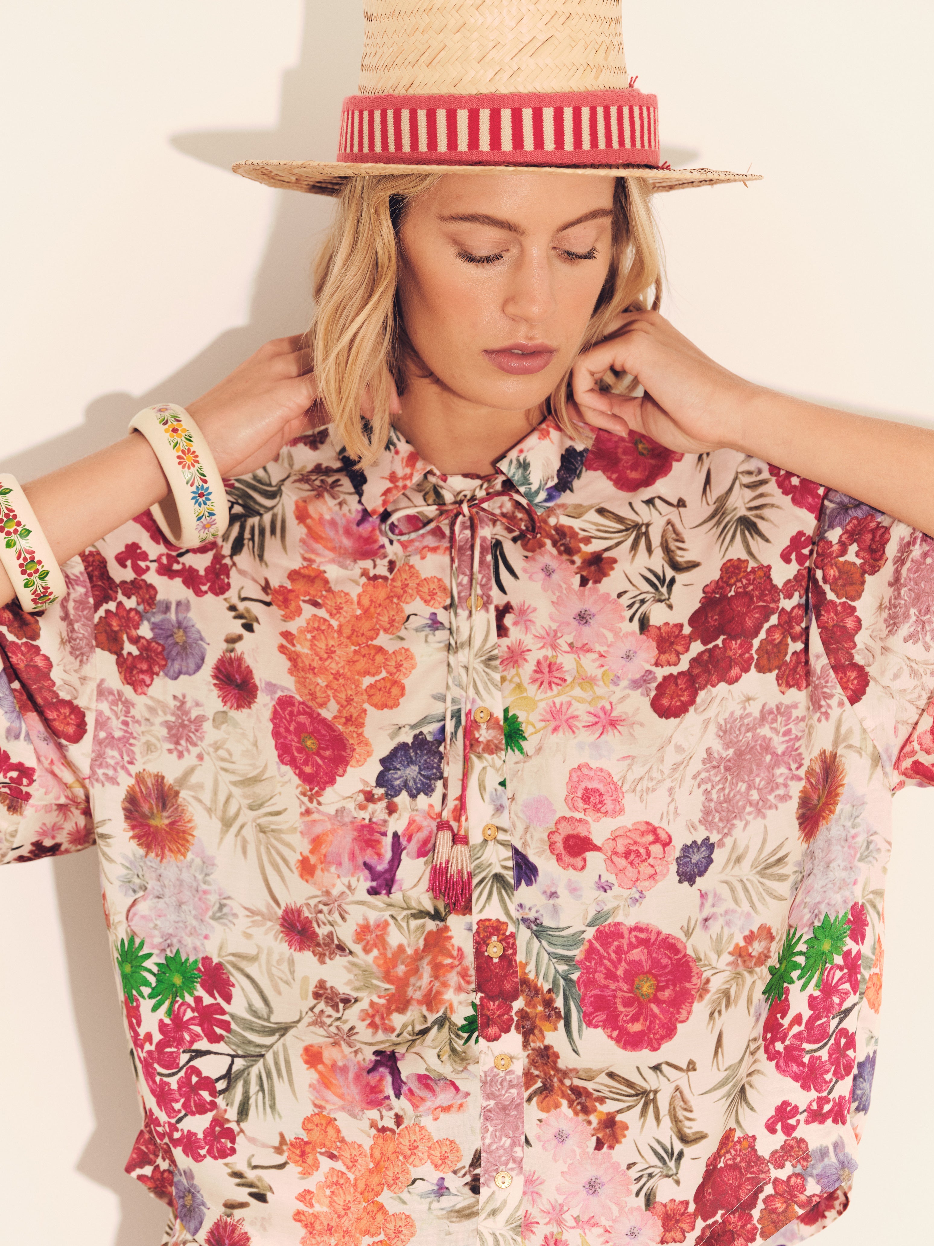 Elegant Kimono Top for Women - Stylish Floral Print Loose Fit Blouse - Perfect for Casual Wear, Beach Cover-Up, and Boho Fashion Outfits