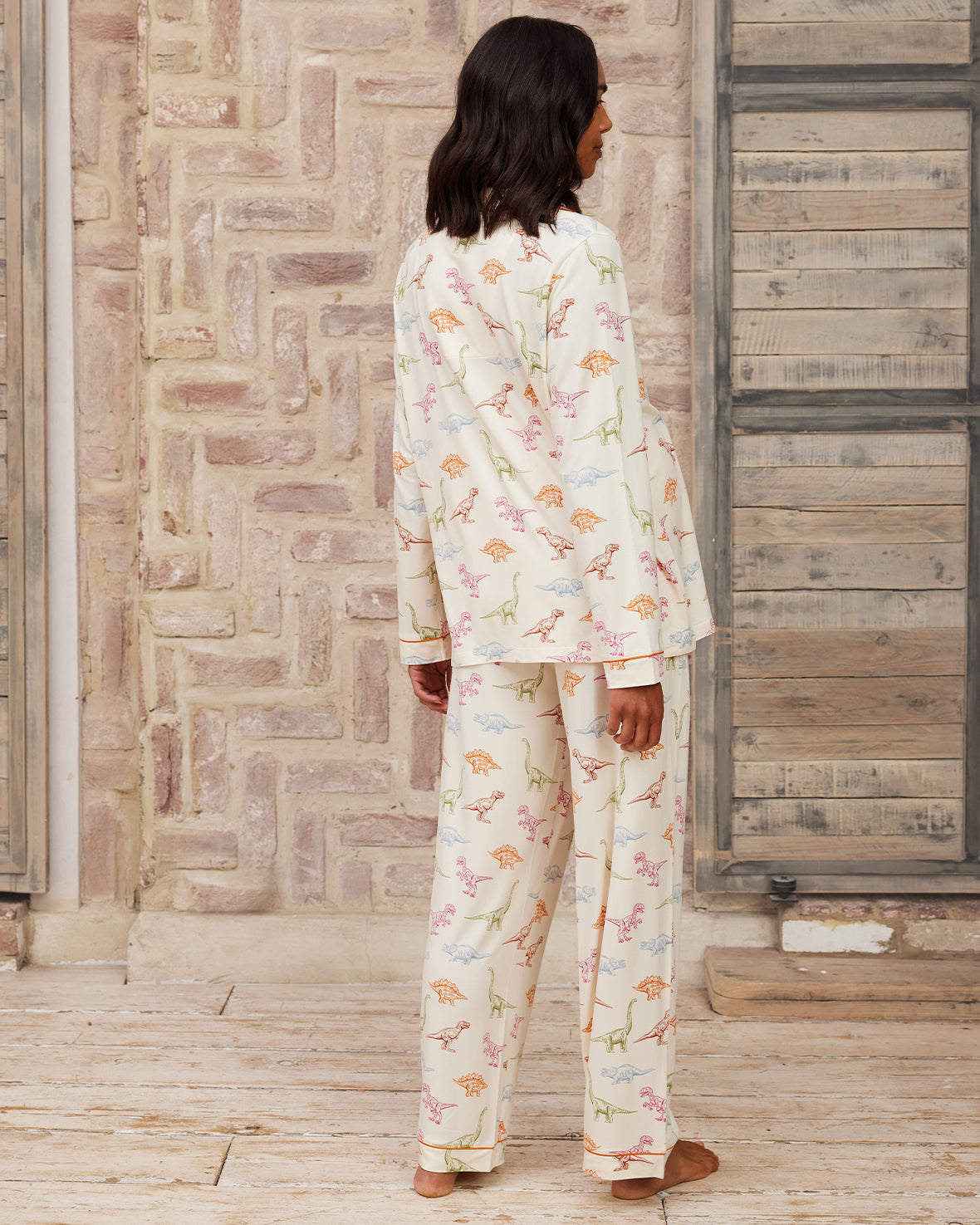 Dinosaur Print Maternity Pajama Set for Pregnant Women - Soft & Comfortable Sleepwear for Nighttime Relaxation and Nursing