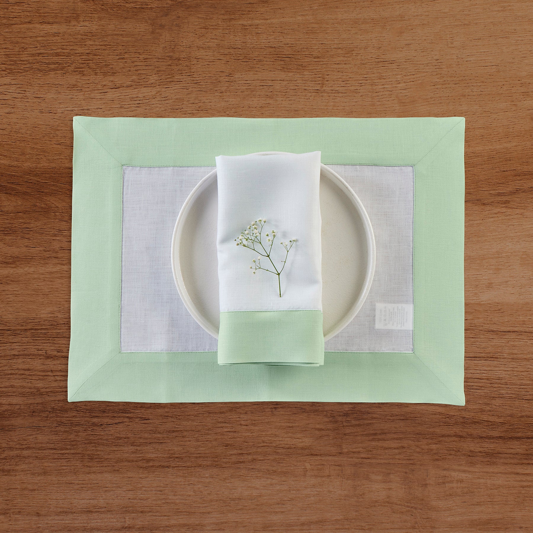Elegant Contempo Napkins - Set of 4 Premium Cotton Dinner Napkins for Formal Dining, Parties & Special Occasions
