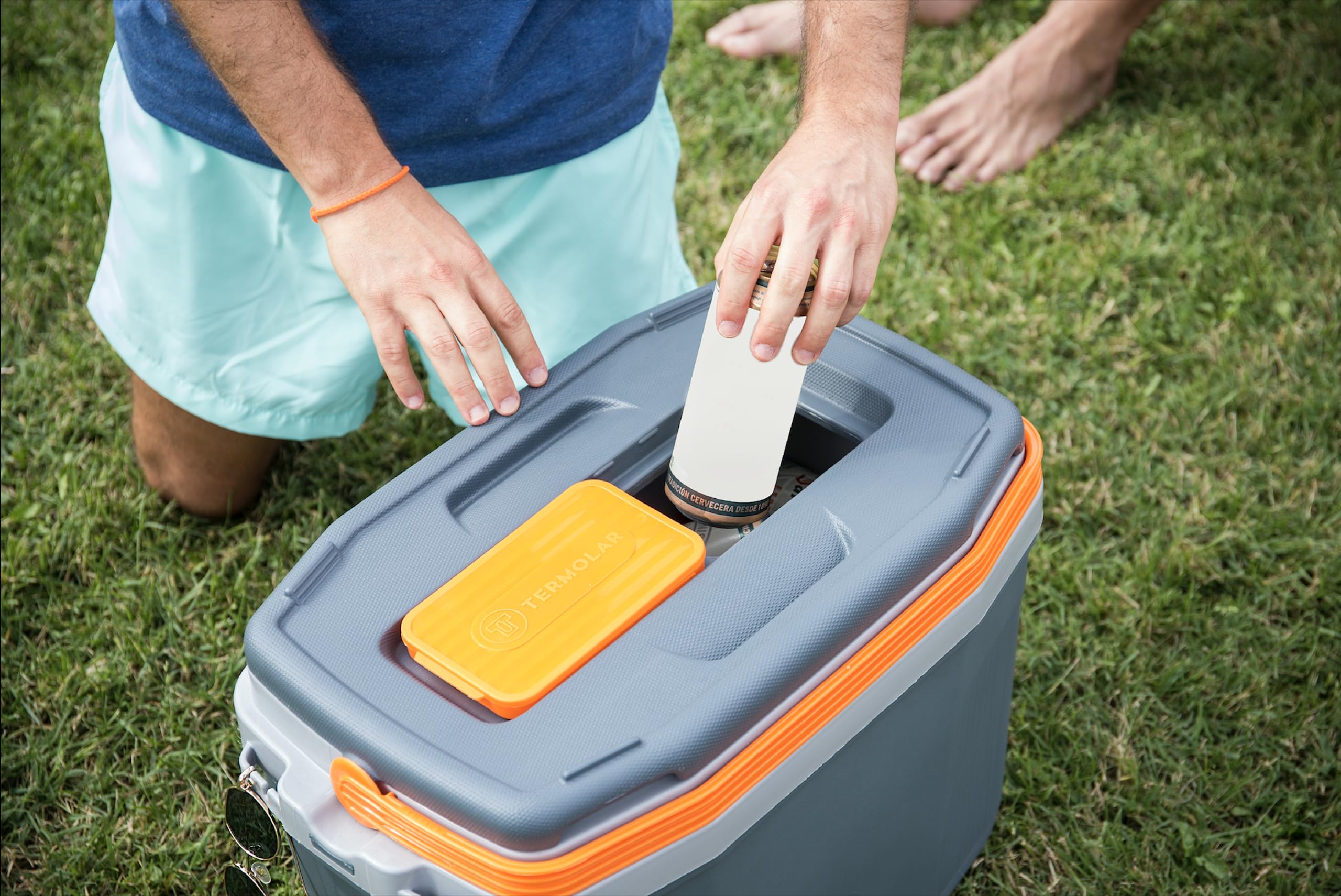 32L Insulated Thermal Box - Portable Cooler for Camping, Picnics & Outdoor Adventures (Ref 3502) - Keep Food & Drinks Cold for Hours