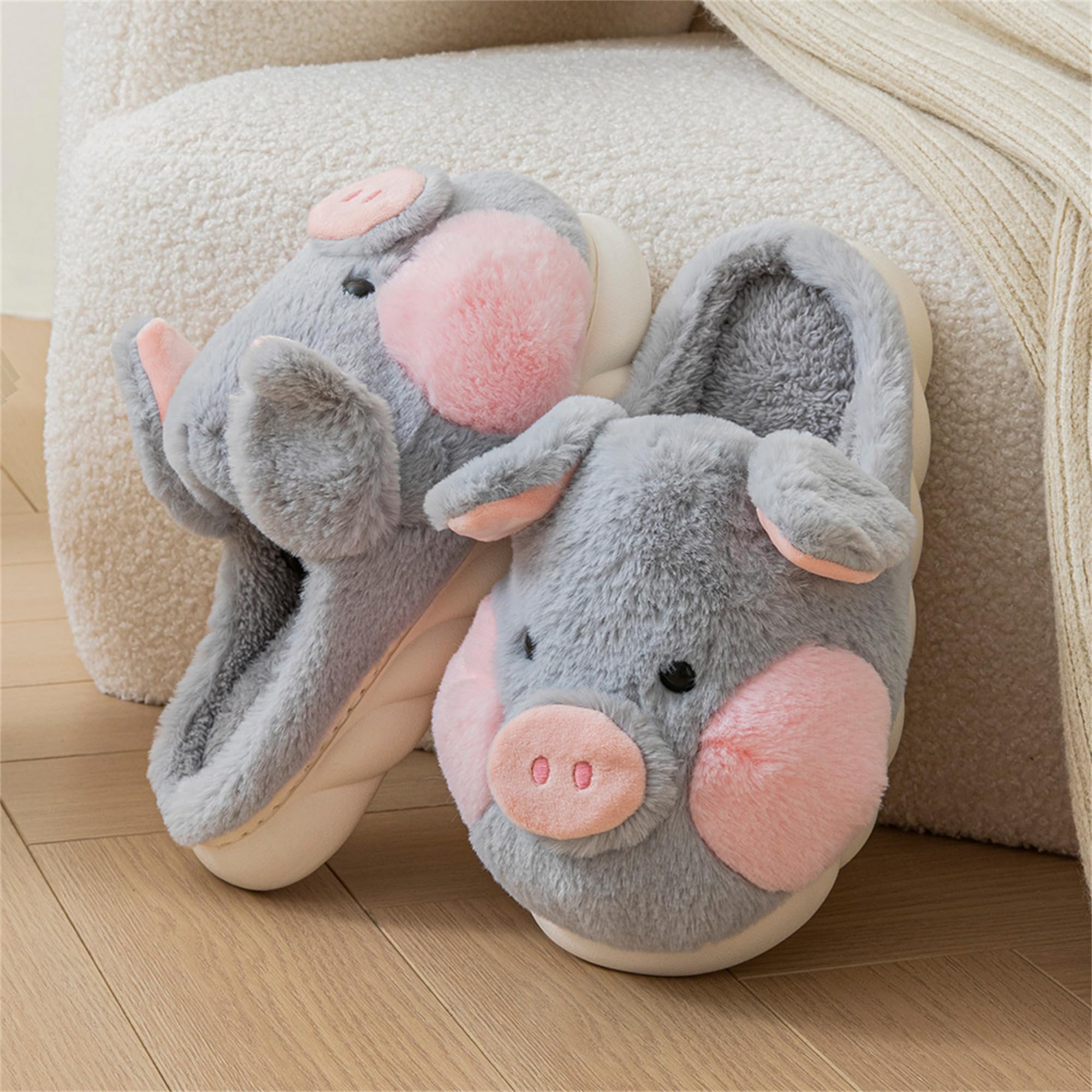 LANFIRE Women's Cozy Animal Slippers - Soft Plush Pig Design Home Shoes for Adults, Indoor House Slippers for Comfort & Warmth - Perfect for Relaxing at Home, Lounging & Winter Wear