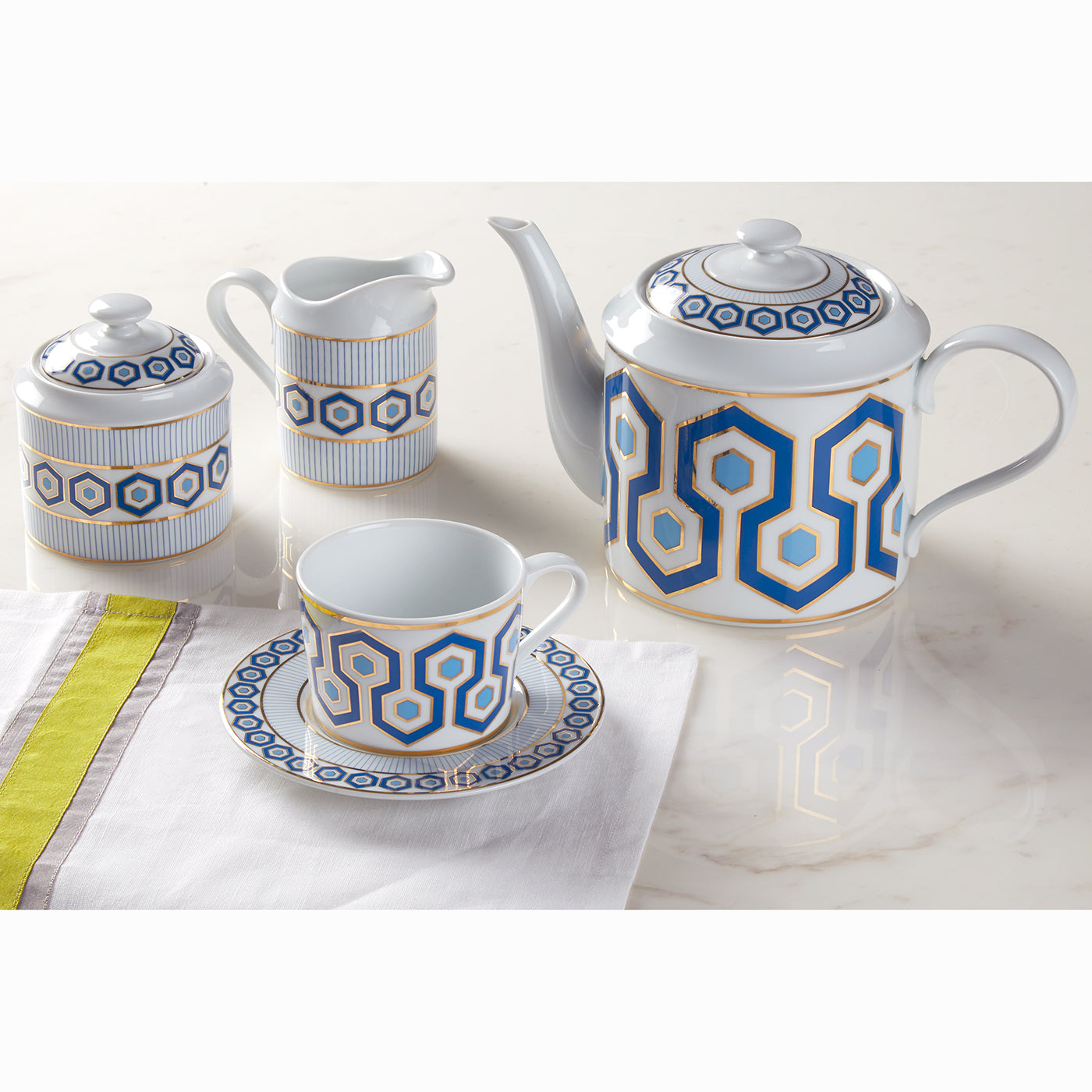 Premium Newport Teacup and Saucer Set - Elegant Porcelain Tea Cup with Matching Saucer - Perfect for Afternoon Tea, Bridal Showers, and Vintage Tea Party Decor