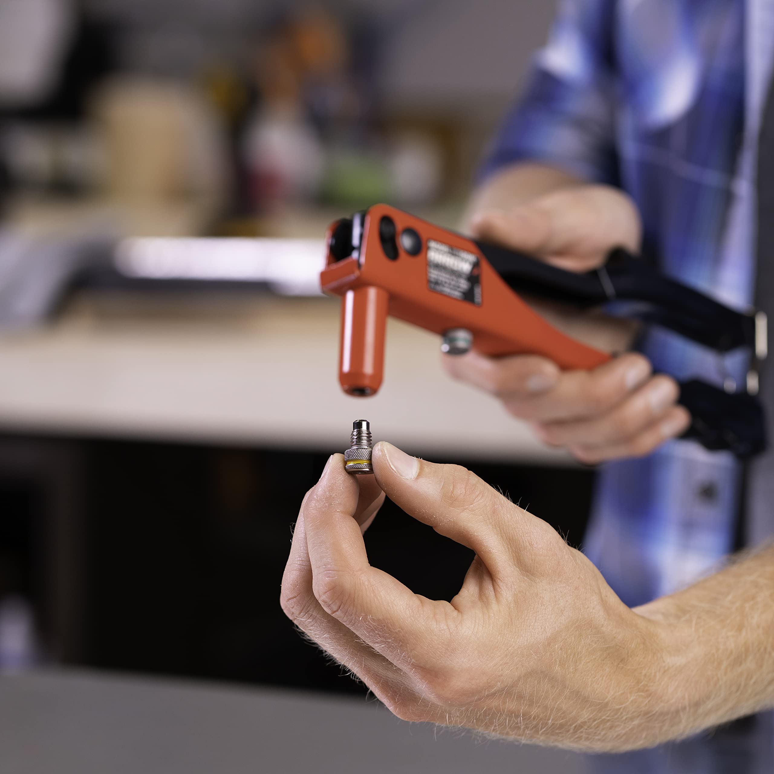 ARROW ECONOMY Heavy Duty Rivet Gun Kit - Professional Hand Riveter for Metal, Plastic, Leather - Perfect for DIY, Automotive, HVAC & Home Repair Projects