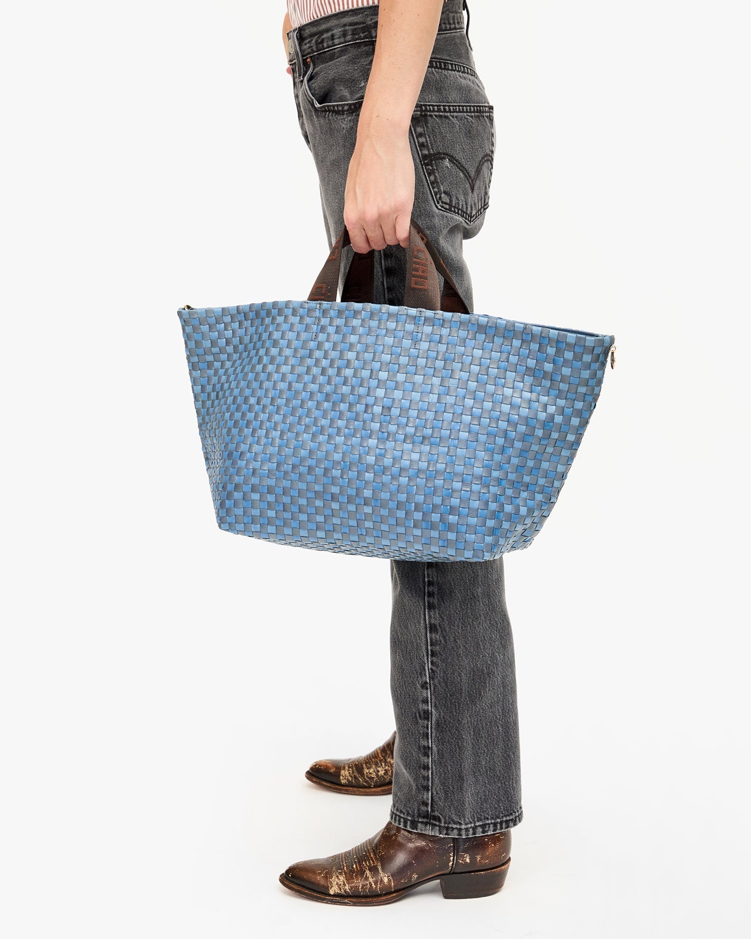 Light Blue Woven Checker Bateau Tote Bag - Stylish Beach Tote for Women, Perfect for Summer Outings, Shopping & Travel Accessories