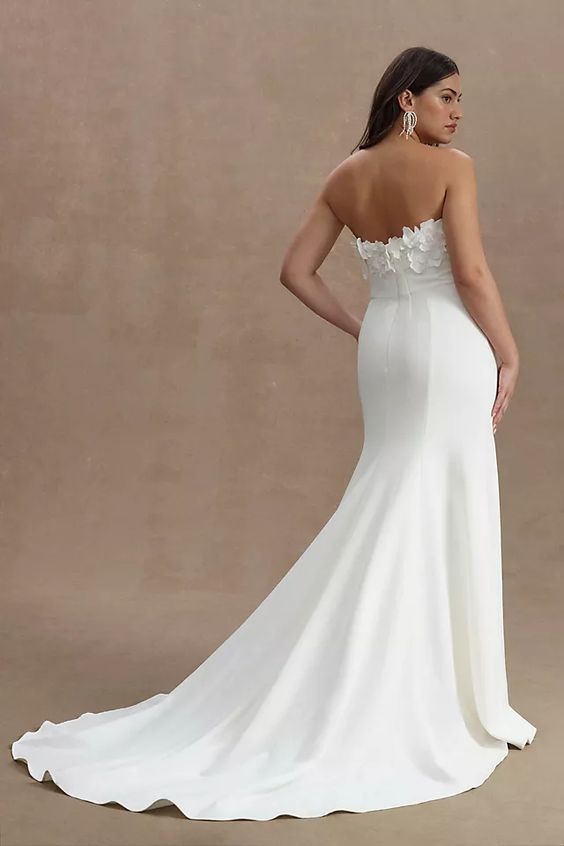 Jenny Yoo Willow Gown - Elegant Wedding Dress for Brides | Perfect for Beach, Garden & Formal Weddings