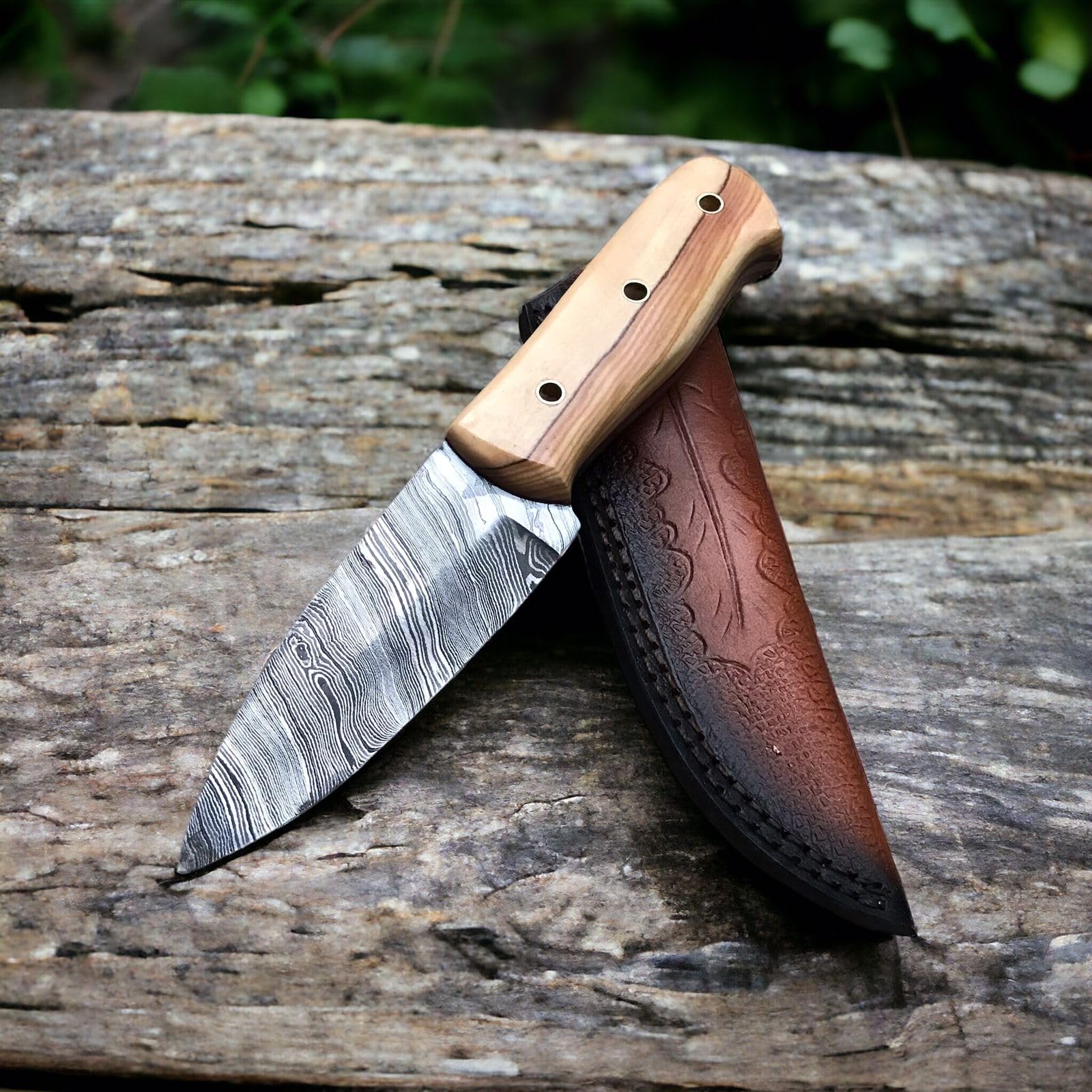 Handmade Damascus Viking Knife - Ragnar & Odin Inspired Fixed Blade Skinner with Razor Sharp Edge, Rosewood Handle & Leather Sheath - Perfect for Outdoor Survival, Hunting, Camping & Bushcraft Activities