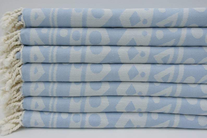 Soft Baby Blue Mandala Pattern 100% Cotton Bath Towel - Premium Absorbent & Quick-Drying for Spa, Beach, Yoga & Home Use