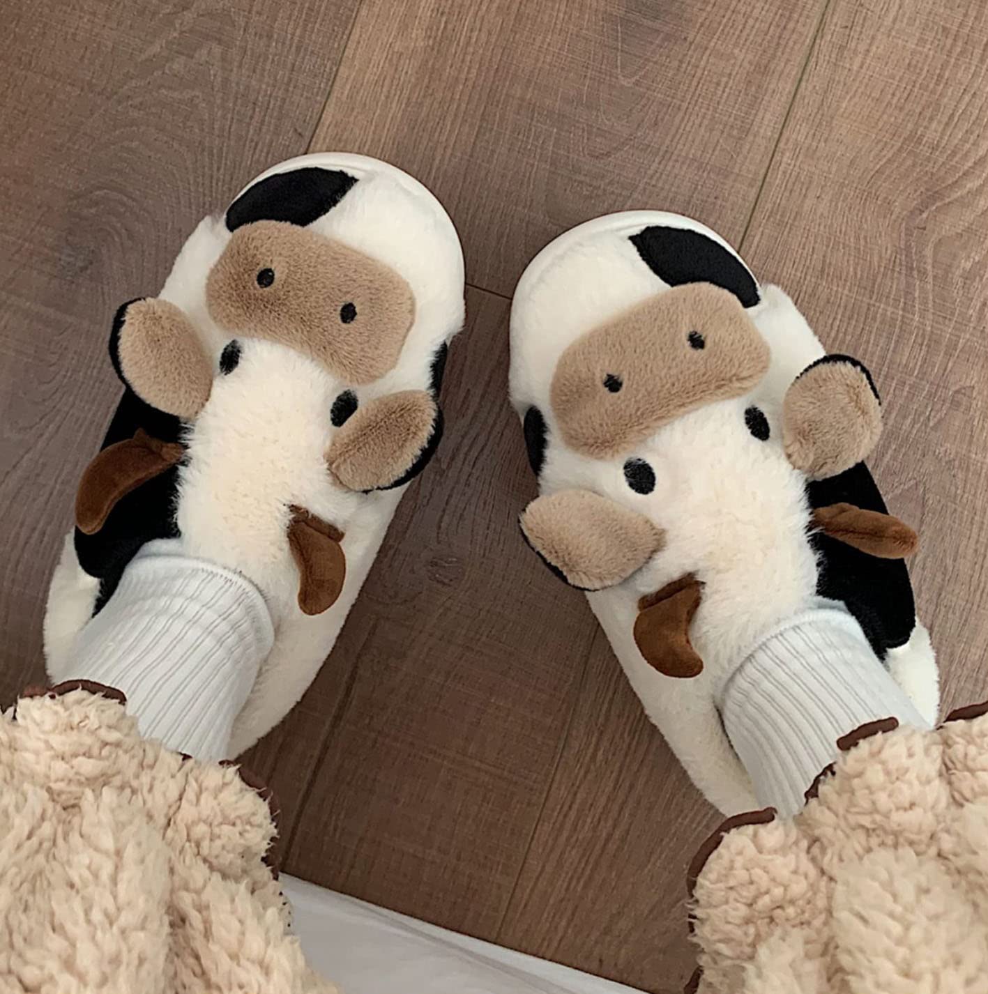 Cozy Unisex Cow Print Slippers - Soft Fluffy Closed Toe & Back House Shoes for Women & Men | Non-Slip Indoor Slides for Home, Dorm, Lounge & Winter Comfort