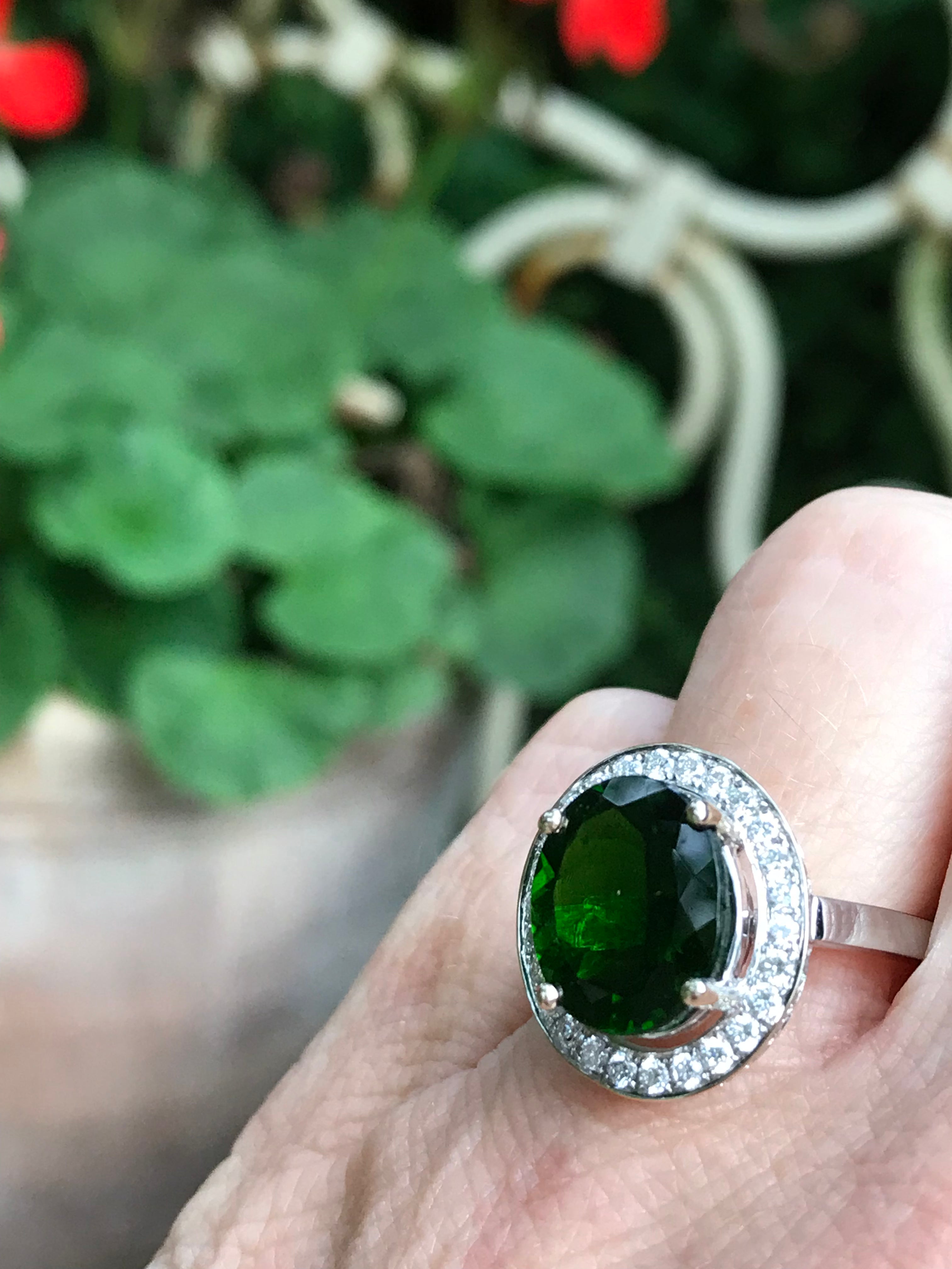 18ct White Gold Green Diopside and 0.79ct Diamond Ring - Elegant Engagement & Wedding Jewelry for Women