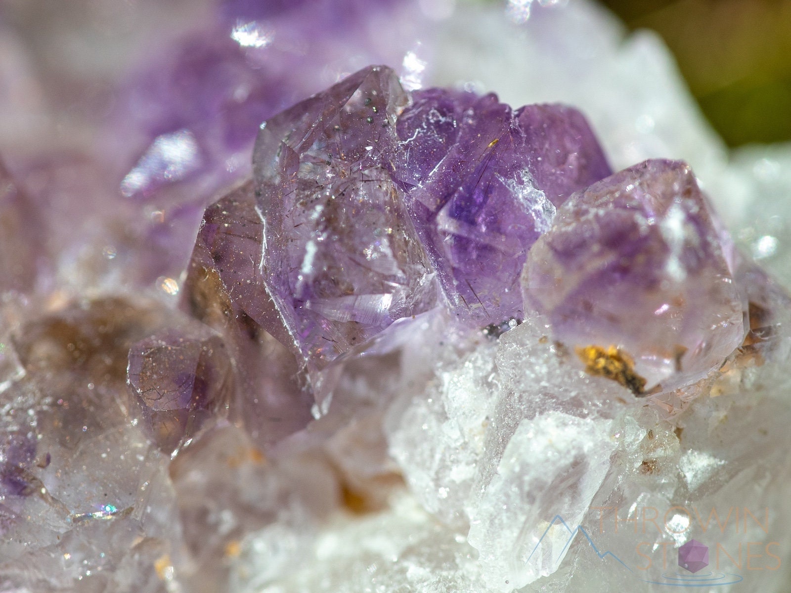 Natural Amethyst Raw Crystal Cluster - February Birthstone, Healing Stone, Unique Spiritual Gift for Women & Men, Boho Home Decor for Living Room, Bedroom, Office | 39937 | Perfect for Meditation, Energy Cleansing & Feng Shui