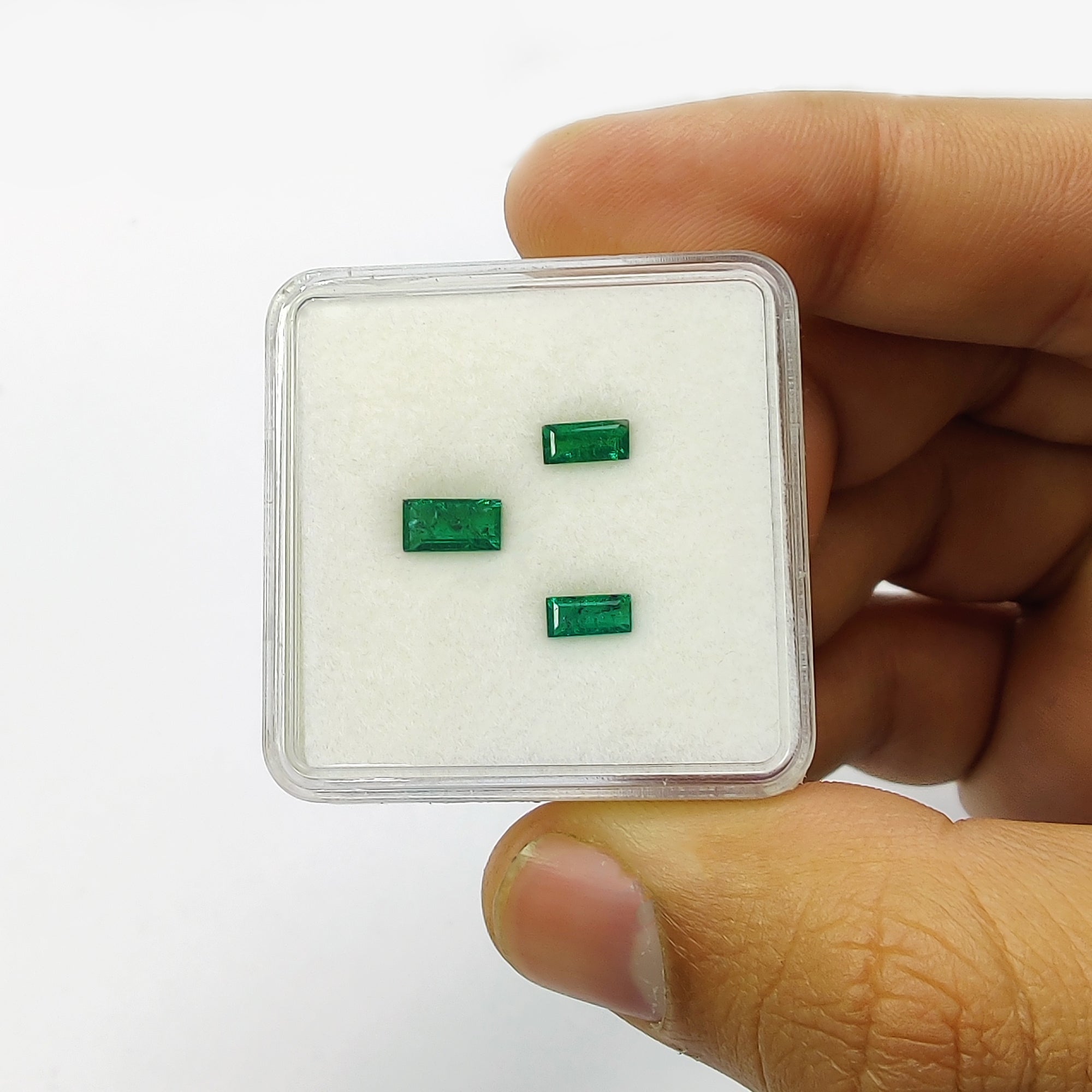 Natural Untreated Green Emerald Gemstone Set - 1.25cts Cushion Cut (6x3mm & 7x4mm, 3pcs) | Jewelry Making, Engagement Rings & Luxury Gifts