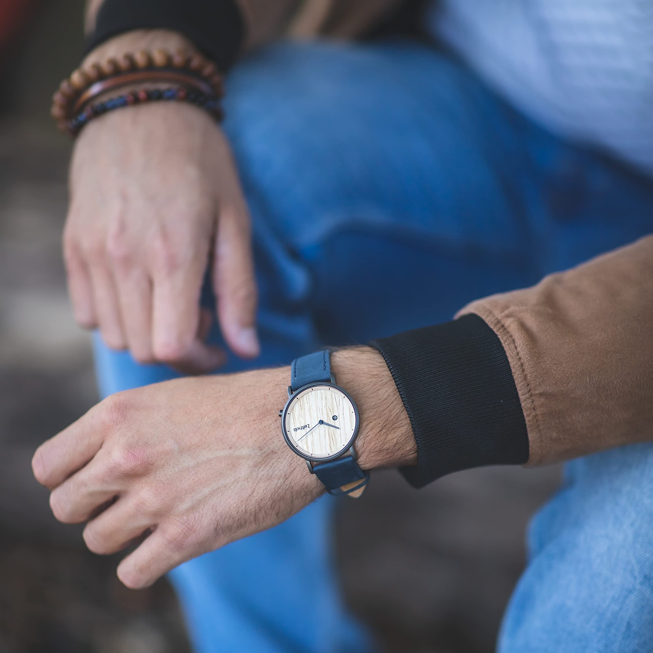 Zeitholz Unisex Wooden Watch - Zweibach Model | 100% Natural Oakwood Handmade Watch with Precise Quartz Movement | Lightweight Analog Wooden Wristwatch for Men & Women | Adjustable Band for All Wrist Sizes | Perfect for Outdoor Activities, Casual Wear & Eco-Friendly Gifts