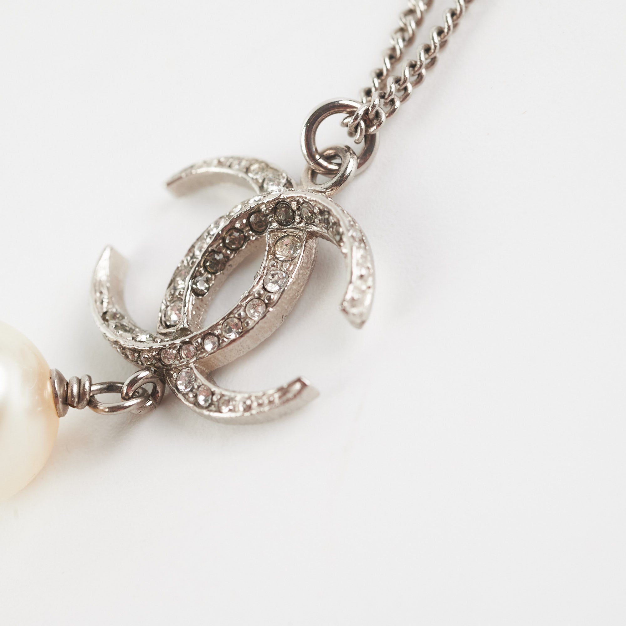 Chanel CC Necklace with Pearl - Fashion Jewelry for Women | Elegant Pearl Pendant Necklace for Party, Wedding & Evening Wear