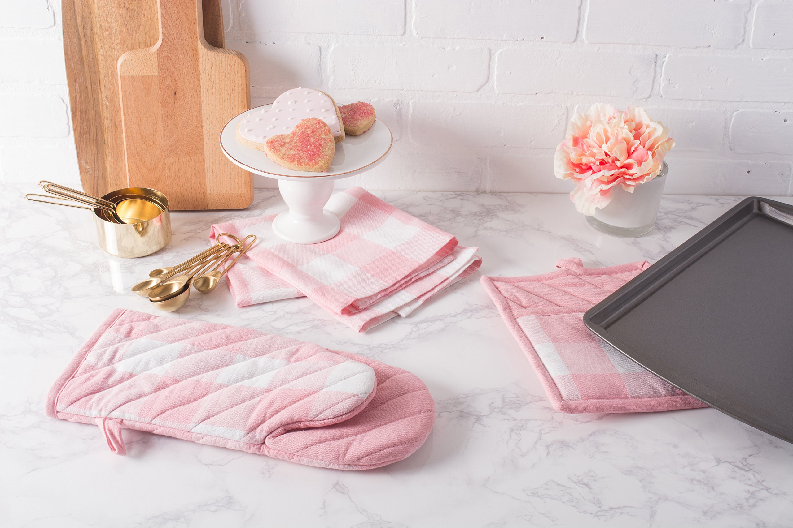 DII Buffalo Check Kitchen Collection - Classic Farmhouse Style Potholder Set (2-Piece, Pink & White) for Cooking, Baking & Holiday Decor