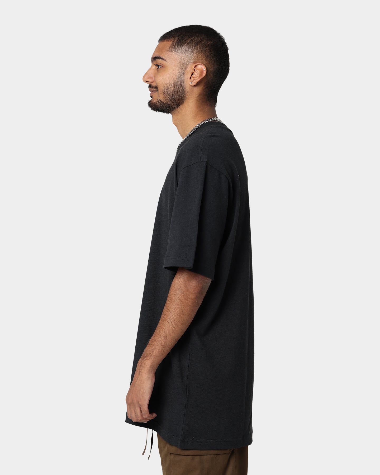 Adidas Edge Seam T-Shirt for Men - Black Performance Athletic Shirt for Running, Gym & Casual Wear