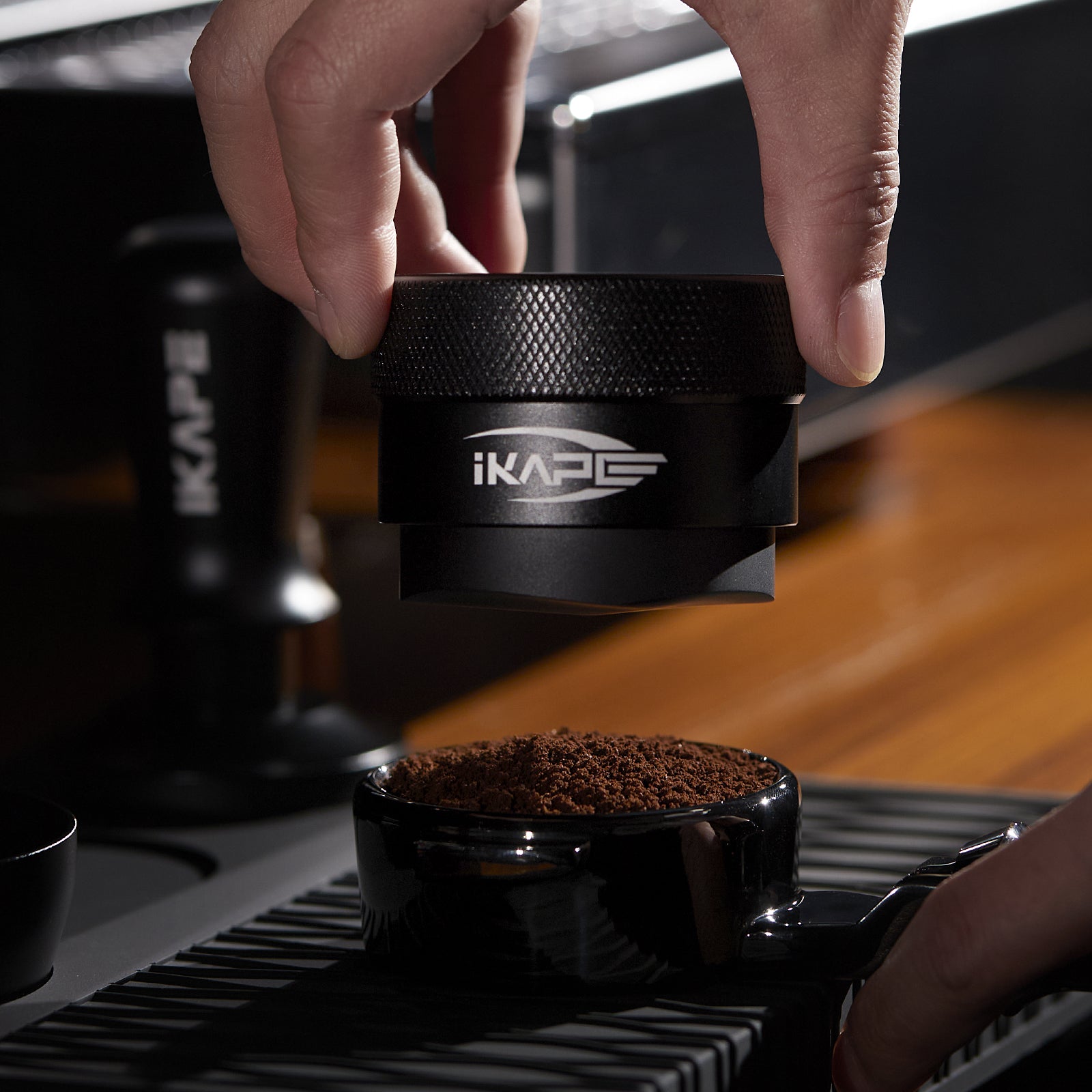 Premium Black Edition Espresso Gravity Distributor - Perfect for Barista-Grade Coffee Grounds Leveling & Tamping - Ideal for Home & Professional Espresso Machines