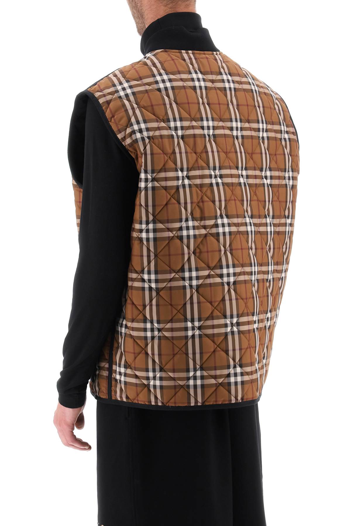 Burberry Weaveron Quilted Vest for Women - Lightweight Puffer Jacket with Hood, Water-Resistant, Perfect for Outdoor Activities & Winter Fashion