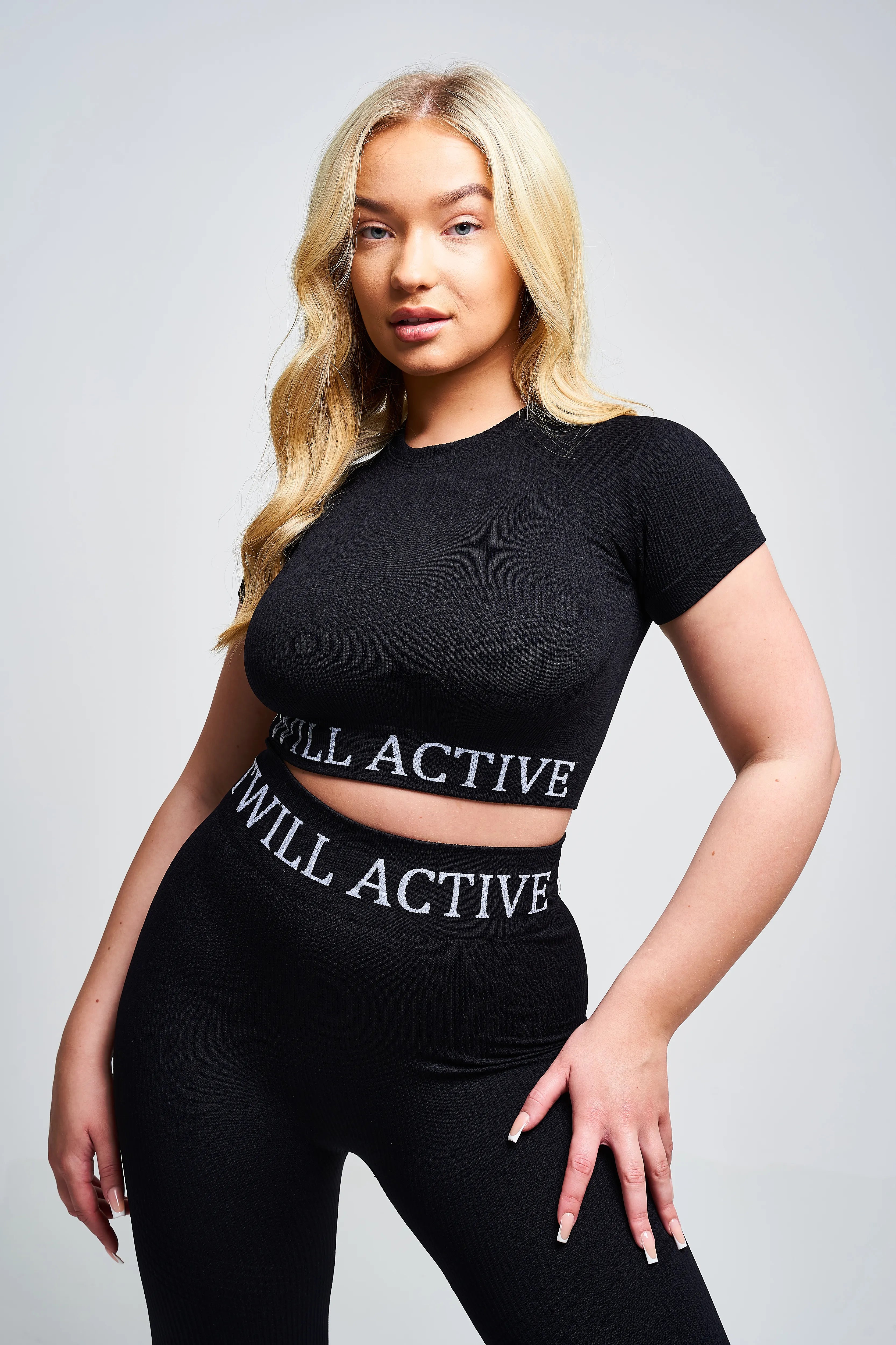 Avra Panel Recycled Seamless Crop Top for Women - Black | Eco-Friendly Yoga & Workout Tank Top | Perfect for Gym, Running, and Casual Wear