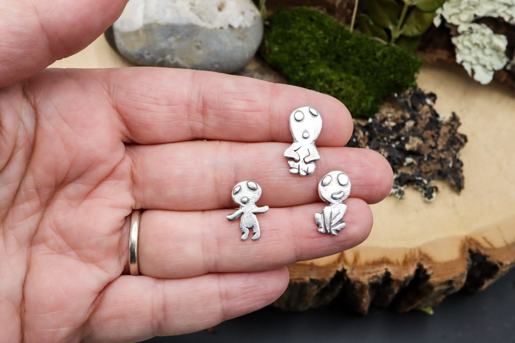 Unique Mismatched Kodama Stud Earrings for Women - Handmade Japanese Anime Spirited Away Inspired Jewelry - Perfect for Cosplay, Gifts & Everyday Wear
