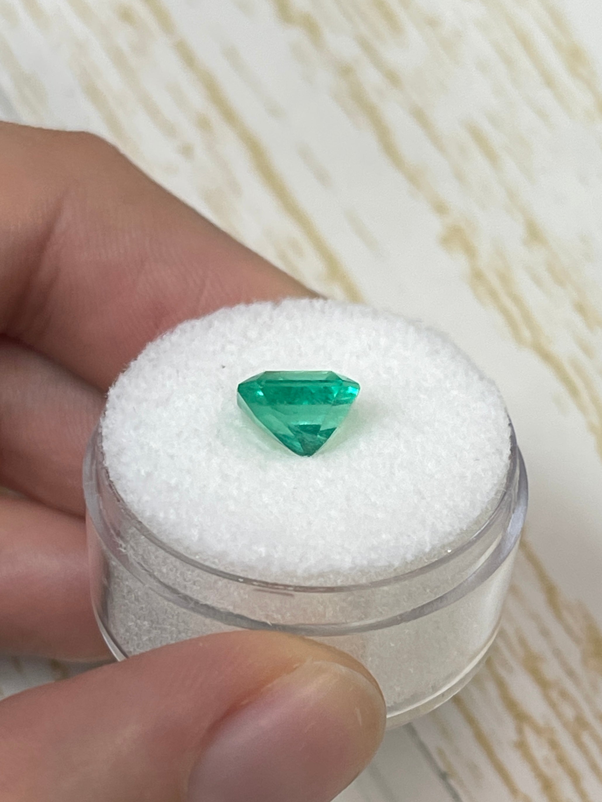 1.92 Carat 8x7mm Muzo Green Natural Loose Colombian Emerald - Emerald Cut Gemstone for Jewelry Making, Engagement Rings & Luxury Gifts