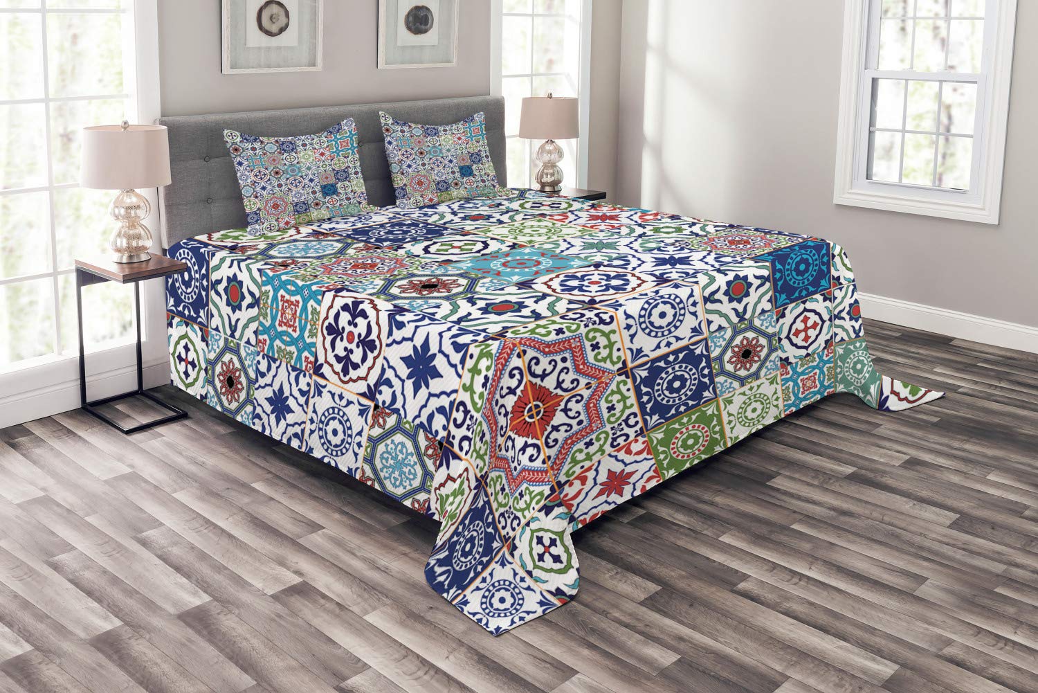 Ambesonne Boho Bedspread Set - King Size 3-Piece Quilted Coverlet with 2 Pillow Shams, Colorful Floral Motifs & Checkered Squares Design, Multicolor Bohemian Bedding | Perfect for Master Bedrooms, Guest Rooms & Boho Chic Home Decor