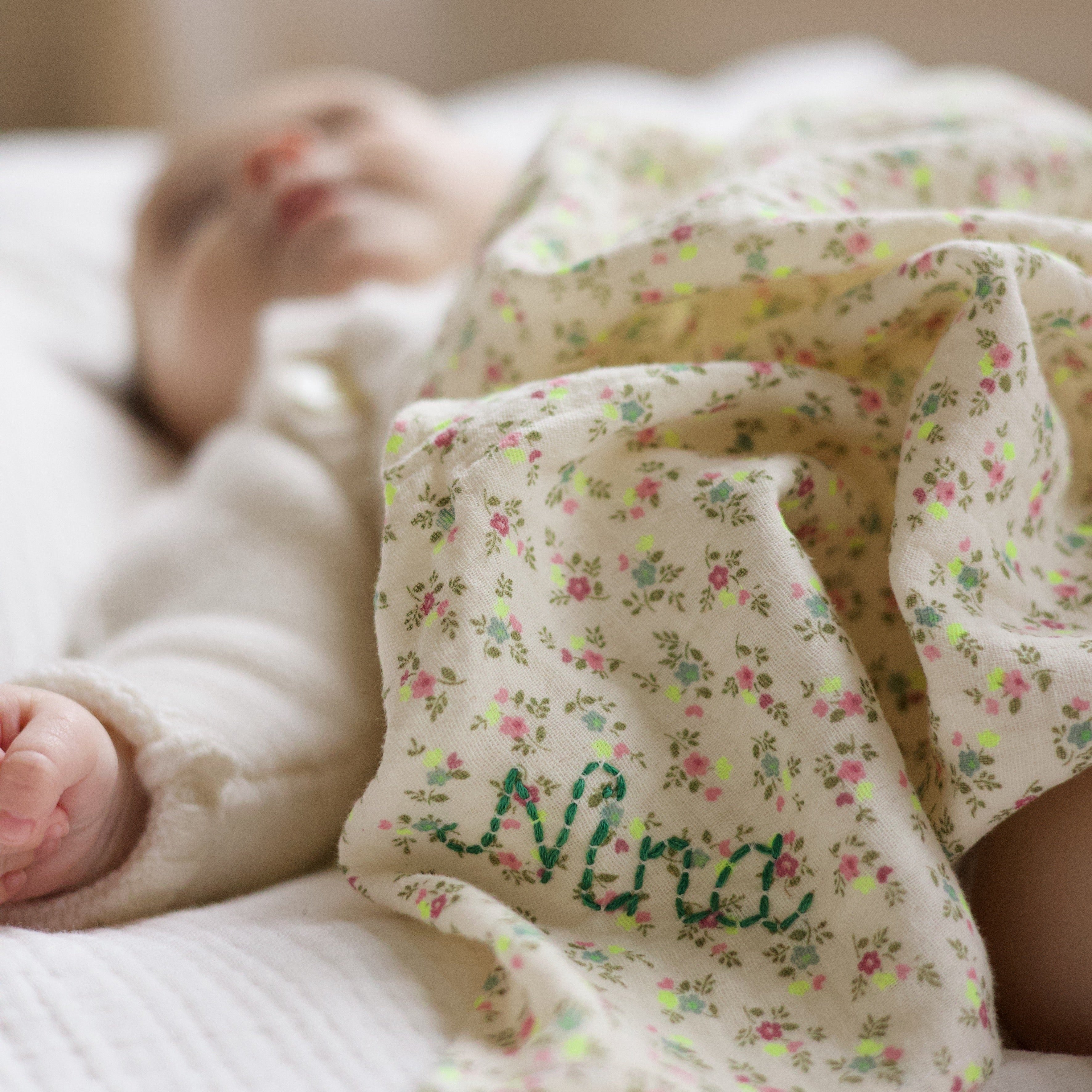 Organic Cotton Baby Swaddle Blankets - Soft Floral & Green Set of 2 | Breathable Newborn Wraps for Sleeping, Nursing & Photo Shoots | Gender Neutral Infant Swaddling Cloths
